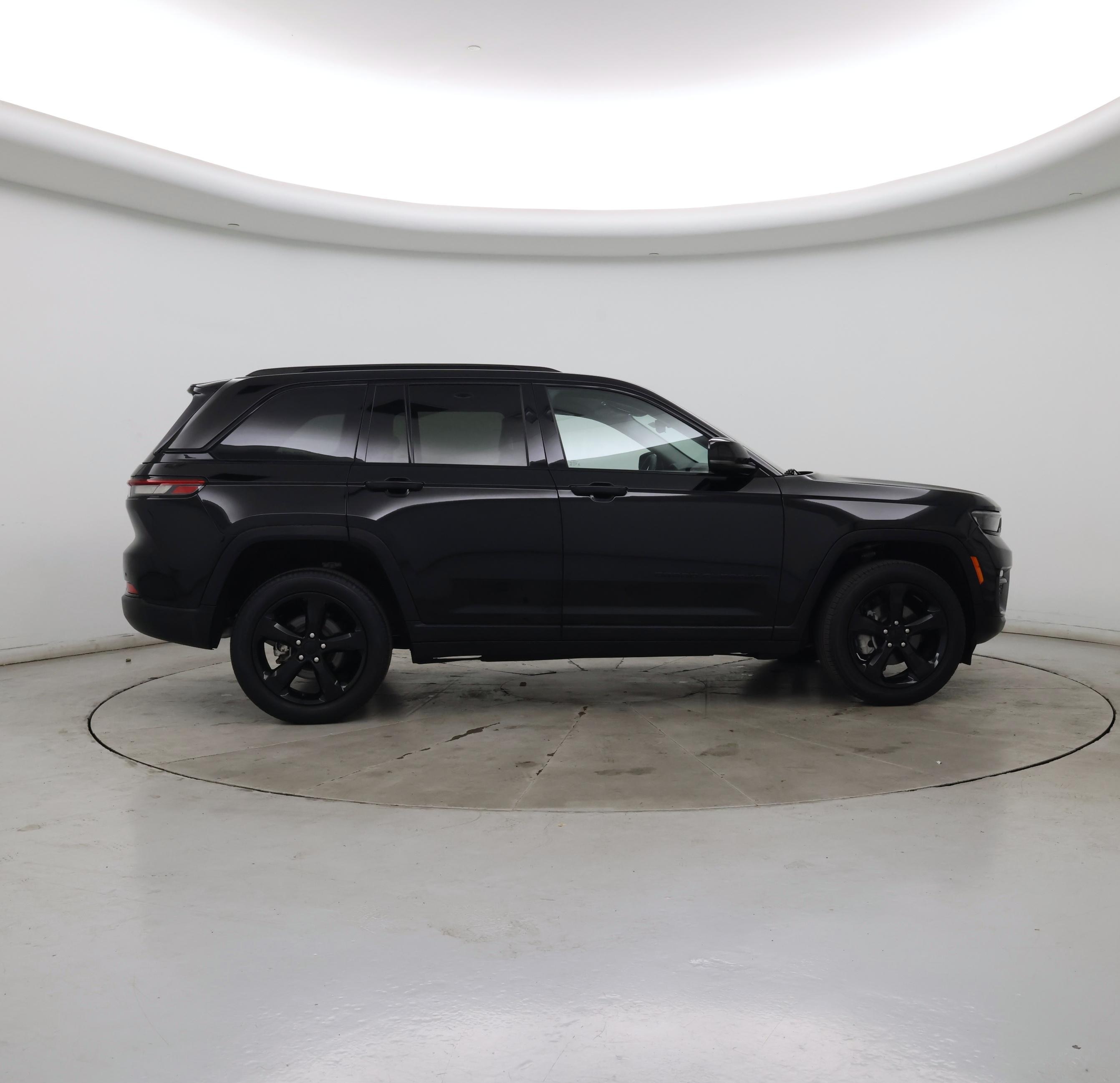 Thumbnail: 2023 Jeep Grand Cherokee - 7