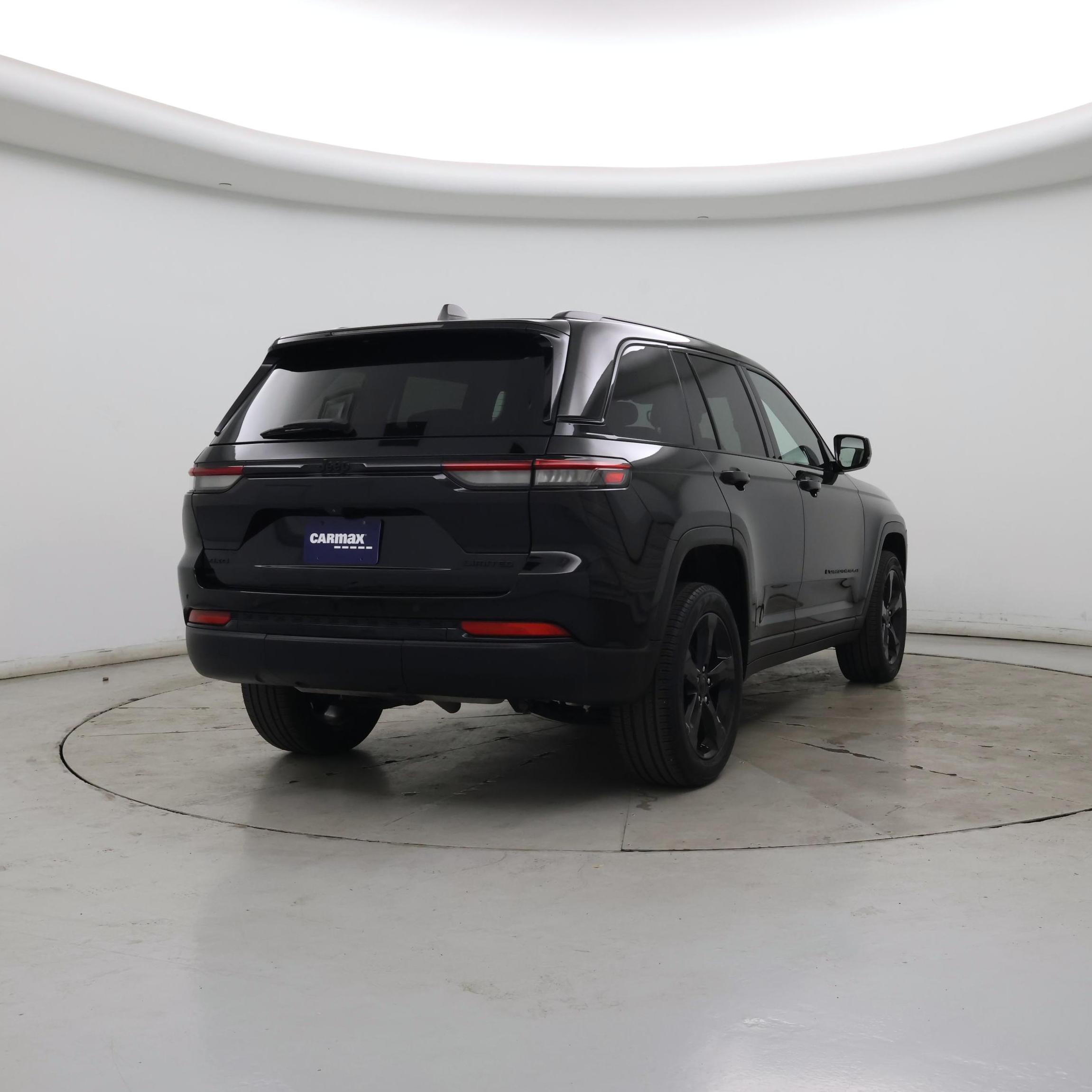 Thumbnail: 2023 Jeep Grand Cherokee - 8