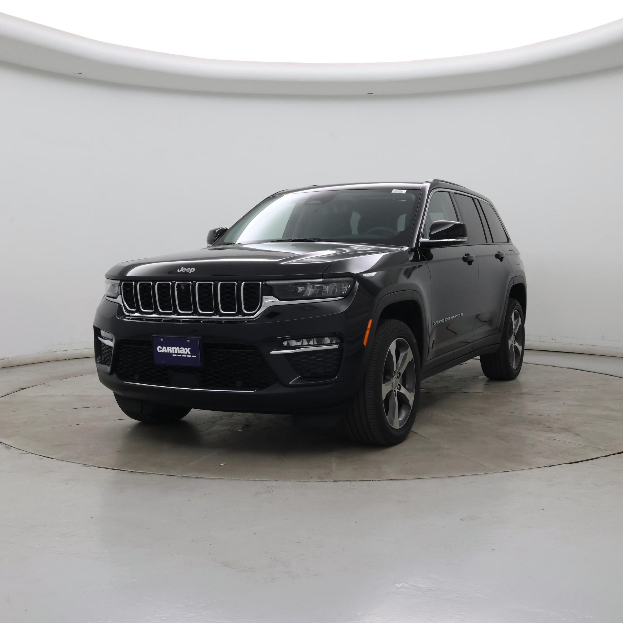 Thumbnail: 2023 Jeep Grand Cherokee - 4