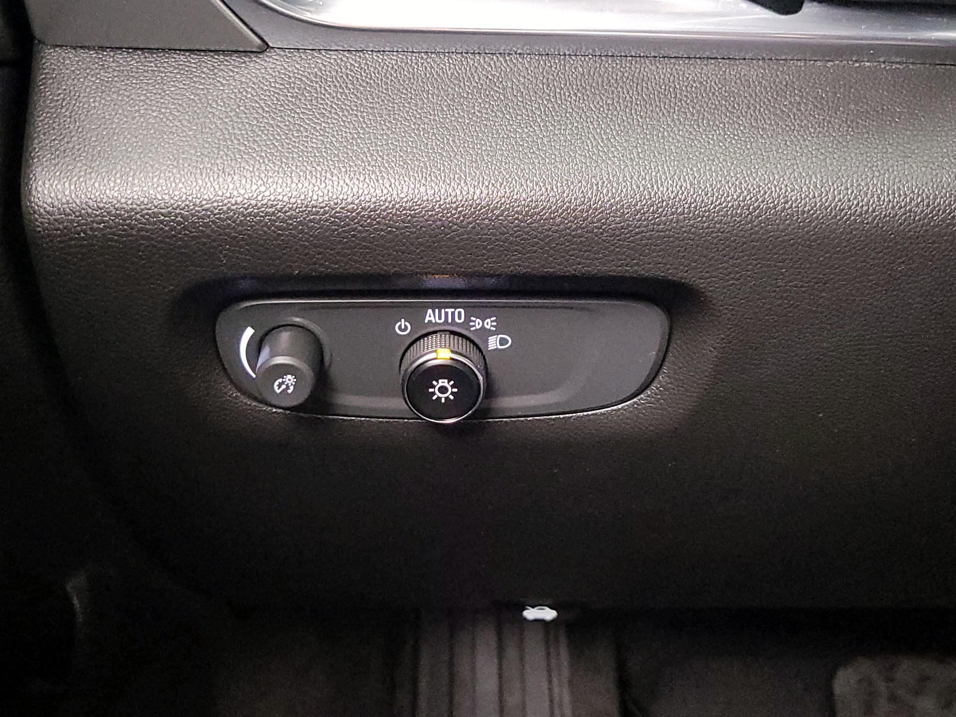 Thumbnail: 2023 Chevrolet Traverse - 13