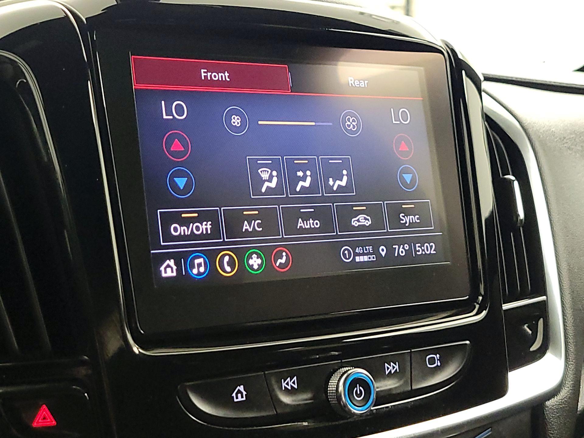 Thumbnail: 2023 Chevrolet Traverse - 16