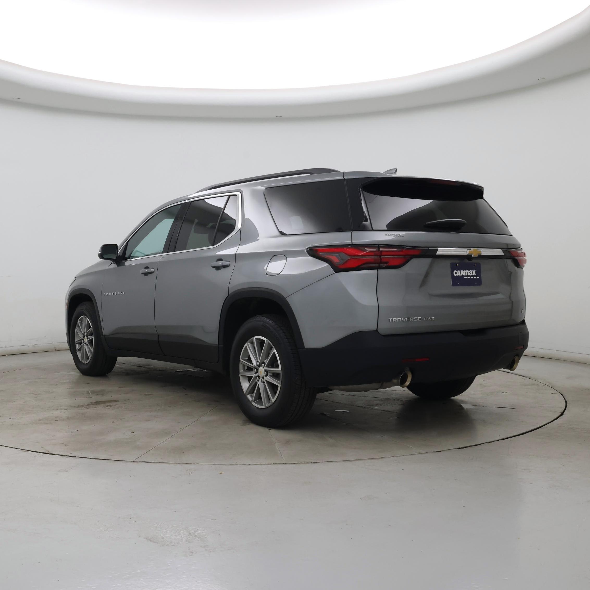 Thumbnail: 2023 Chevrolet Traverse - 2