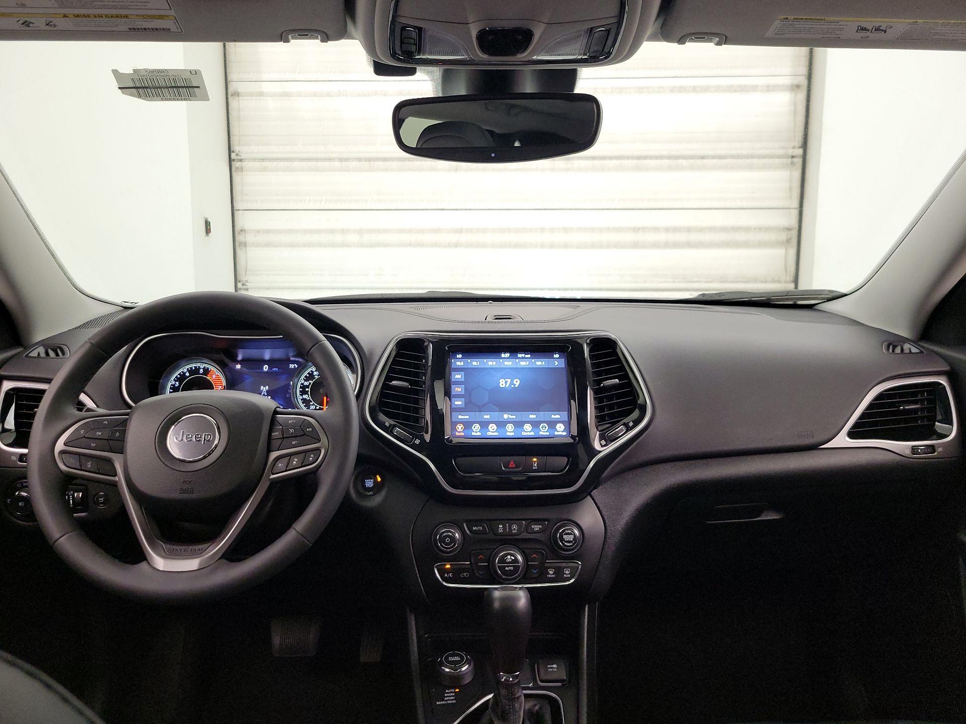 Thumbnail: 2022 Jeep Cherokee - 9