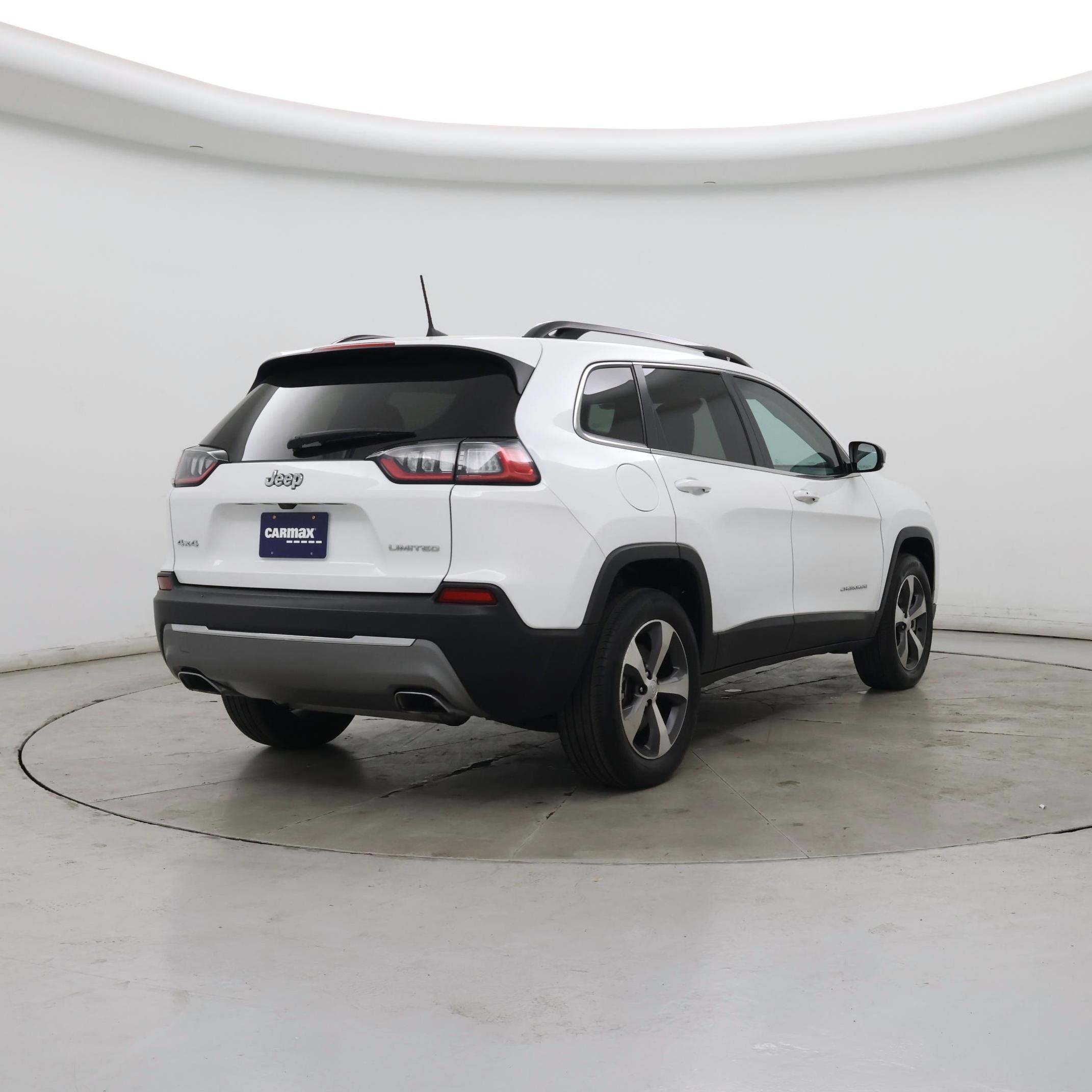 Thumbnail: 2022 Jeep Cherokee - 8