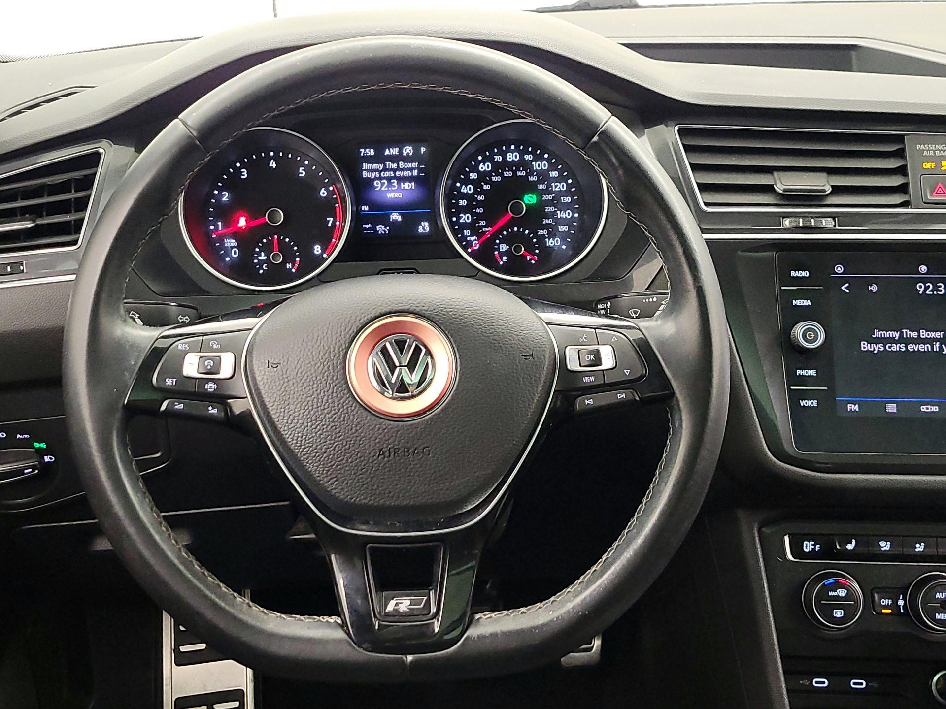 Thumbnail: 2021 Volkswagen Tiguan - 10