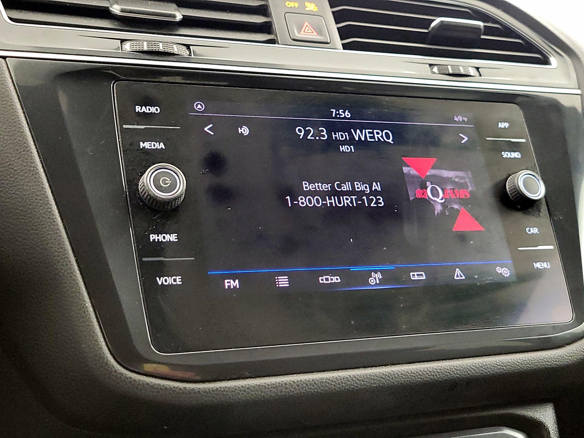 Thumbnail: 2021 Volkswagen Tiguan - 15