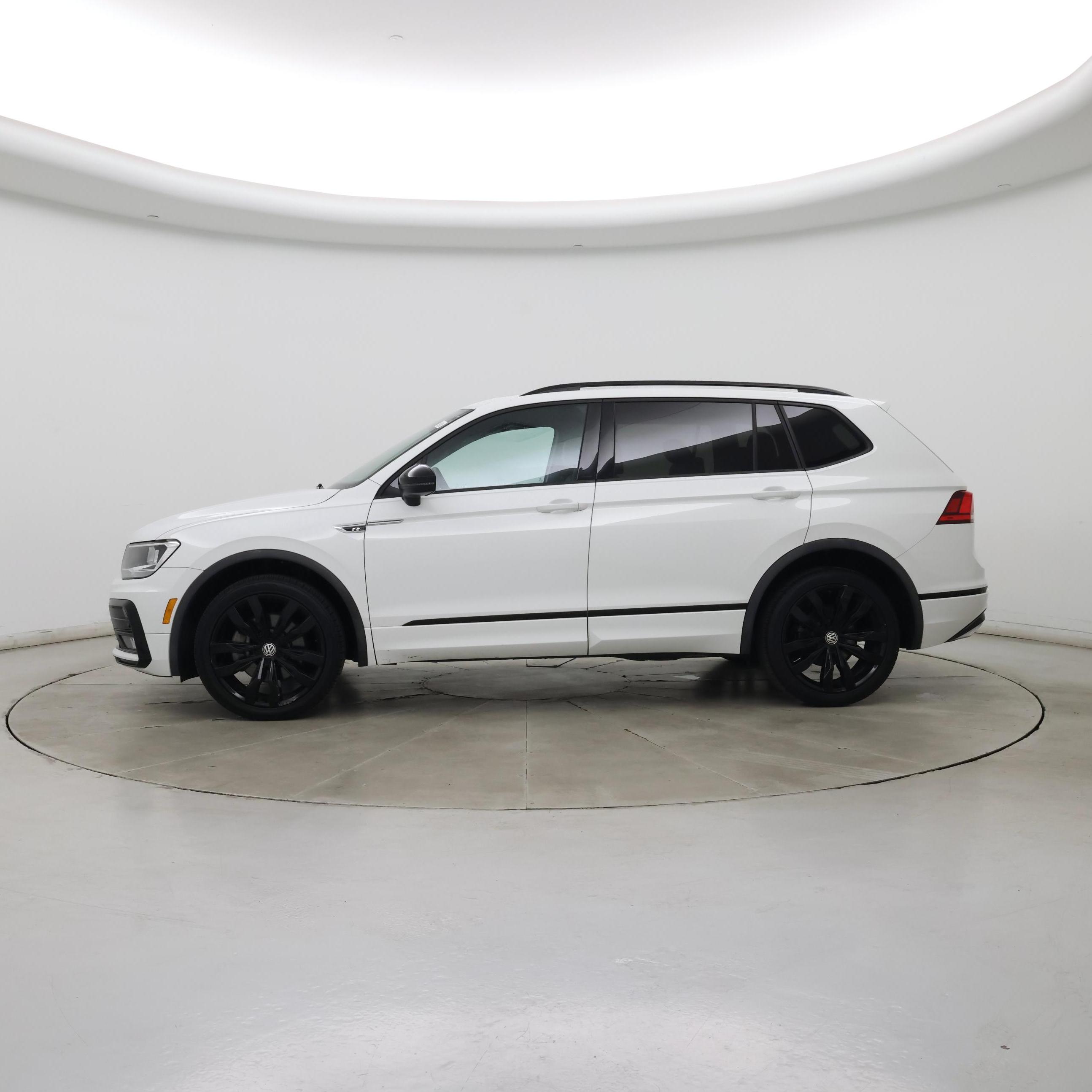 Thumbnail: 2021 Volkswagen Tiguan - 3