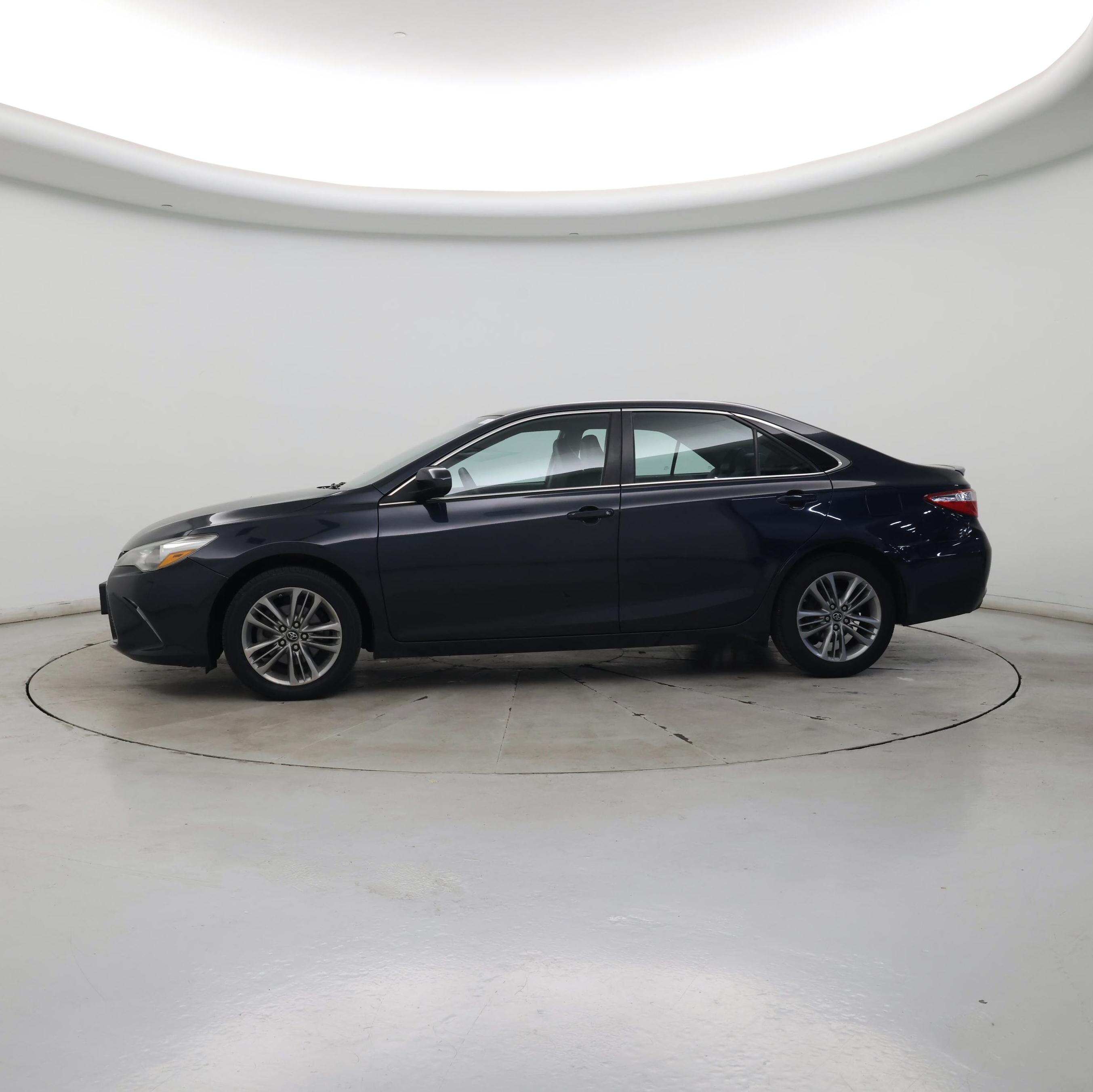 Thumbnail: 2017 Toyota Camry - 3