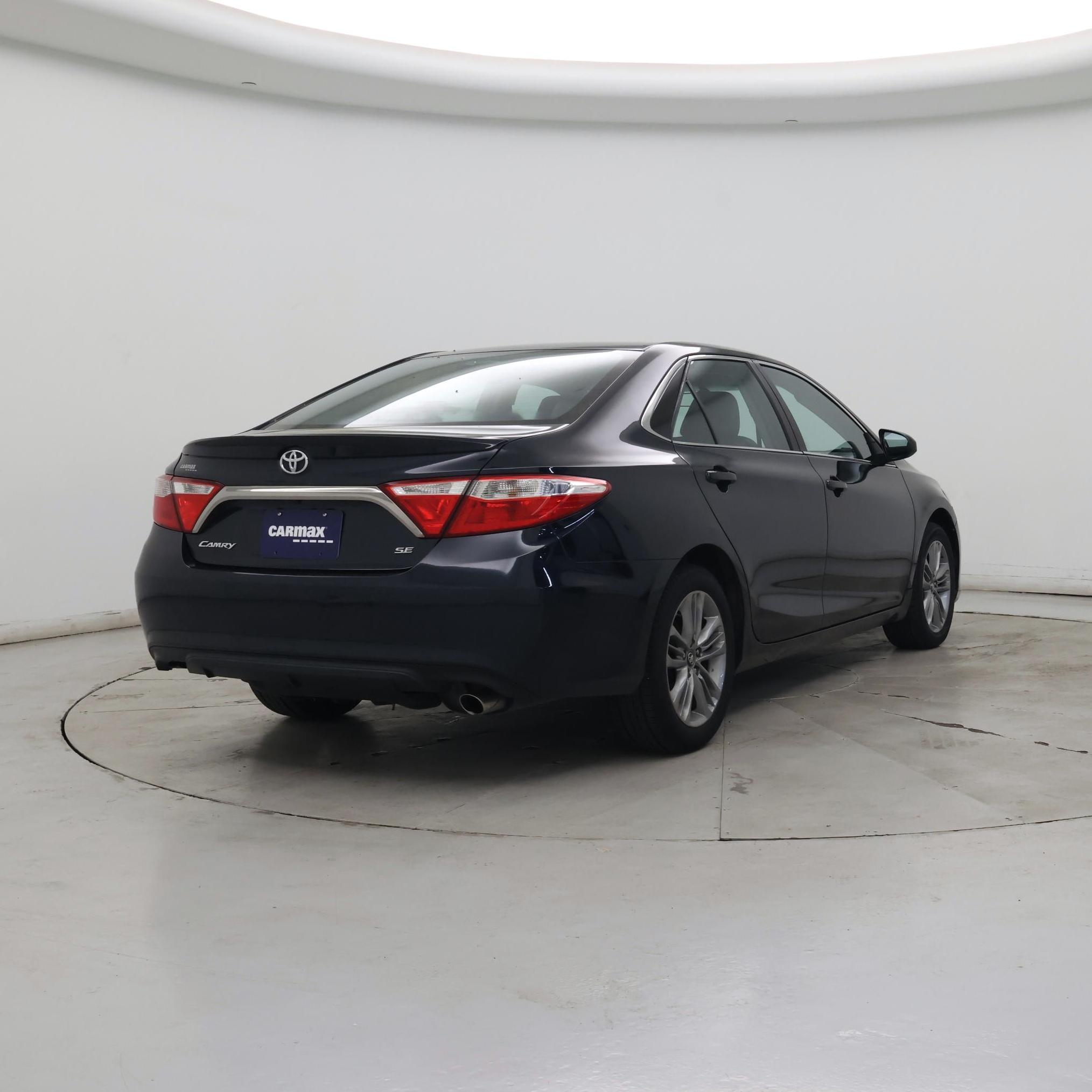 Thumbnail: 2017 Toyota Camry - 8