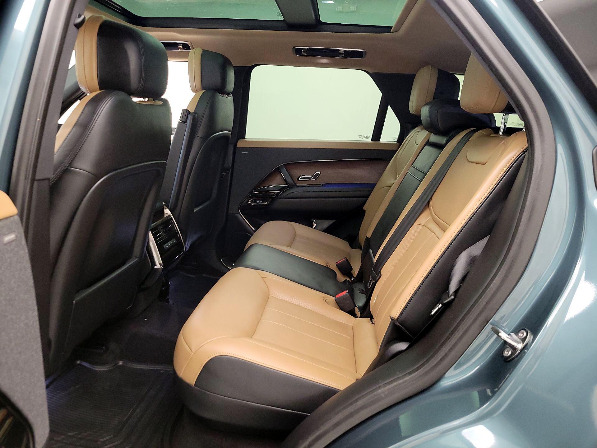 Thumbnail: 2024 Land Rover Range Rover Sport - 20