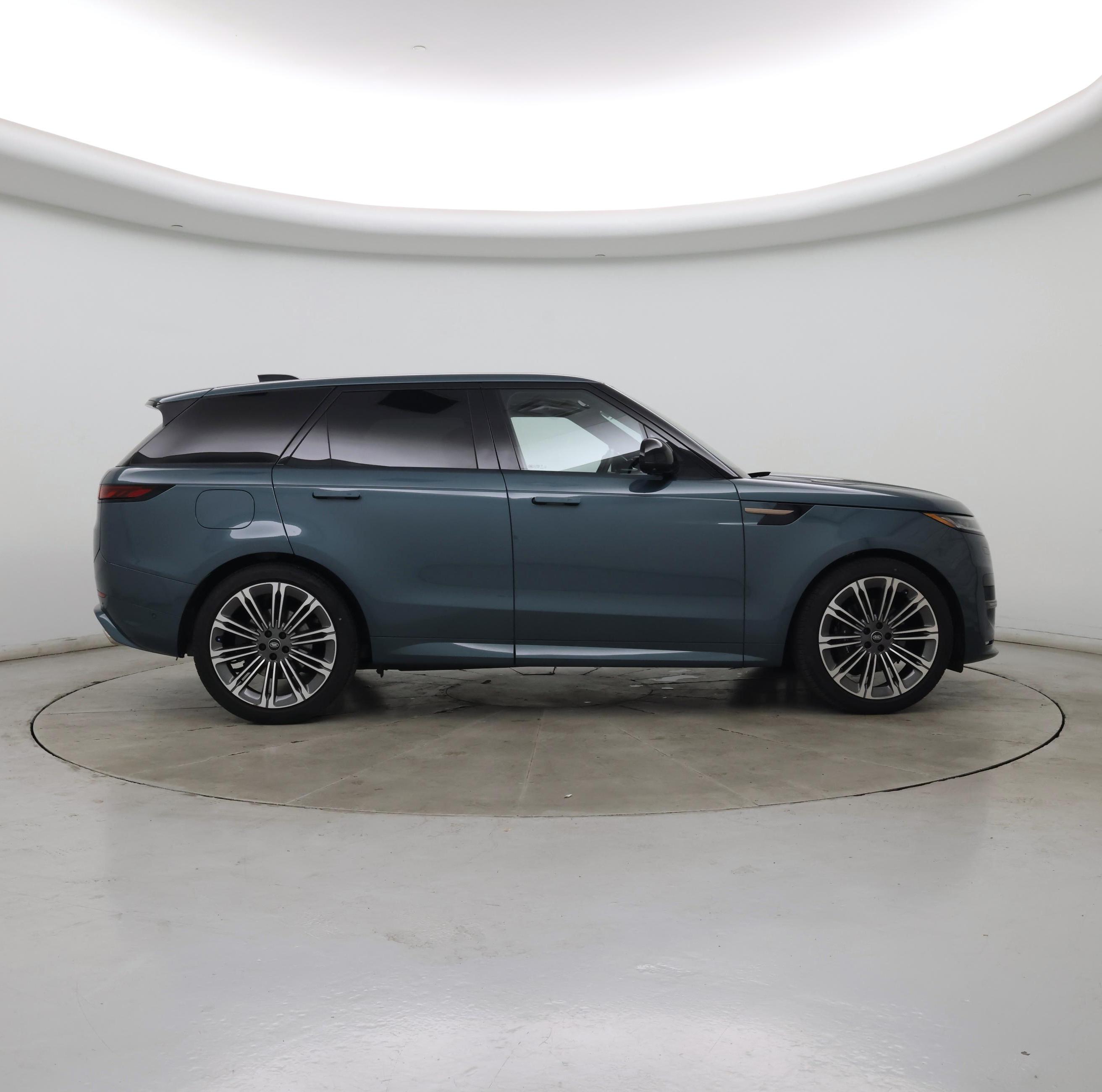 Thumbnail: 2024 Land Rover Range Rover Sport - 7