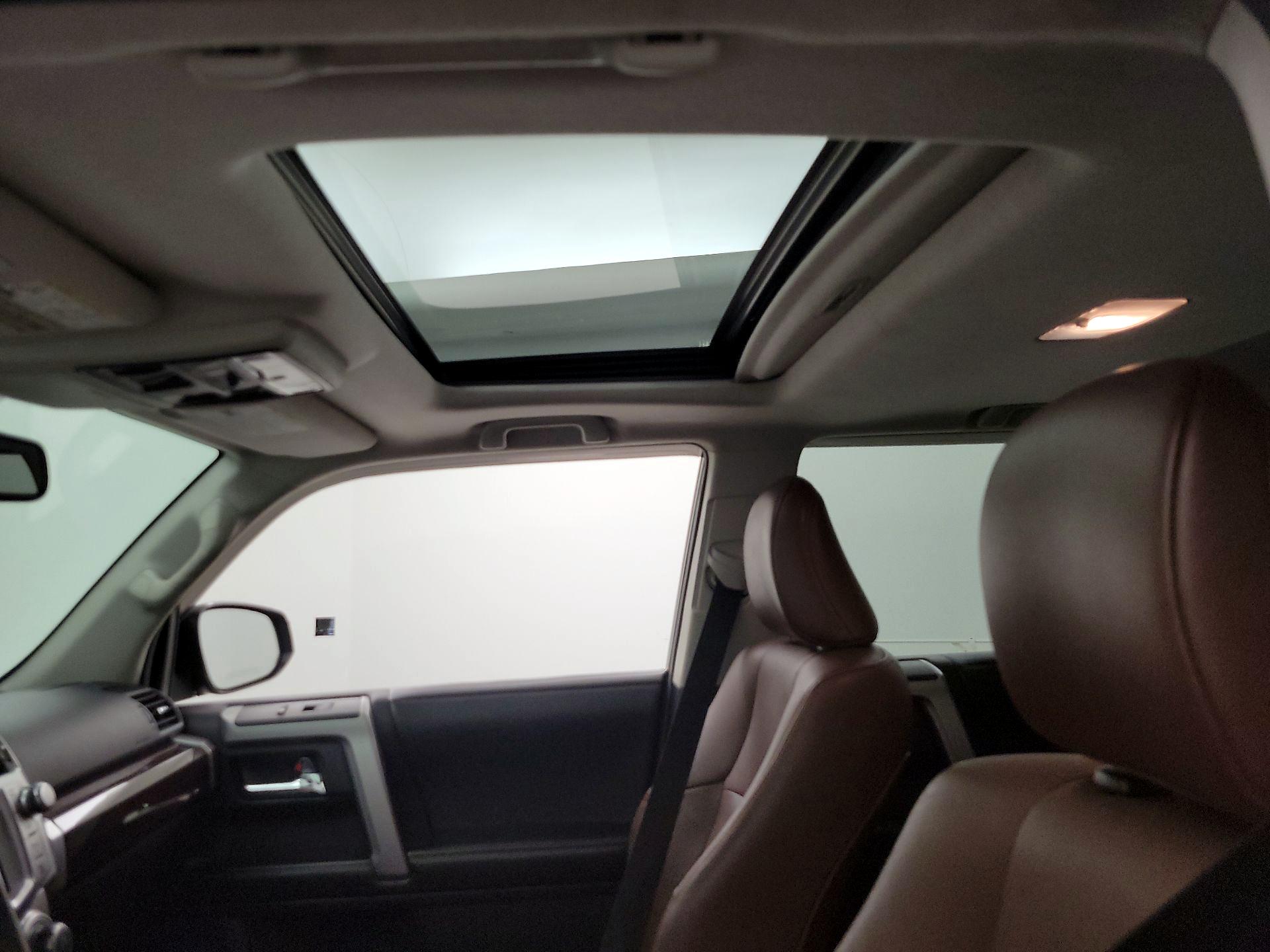 Thumbnail: 2014 Toyota 4Runner - 19