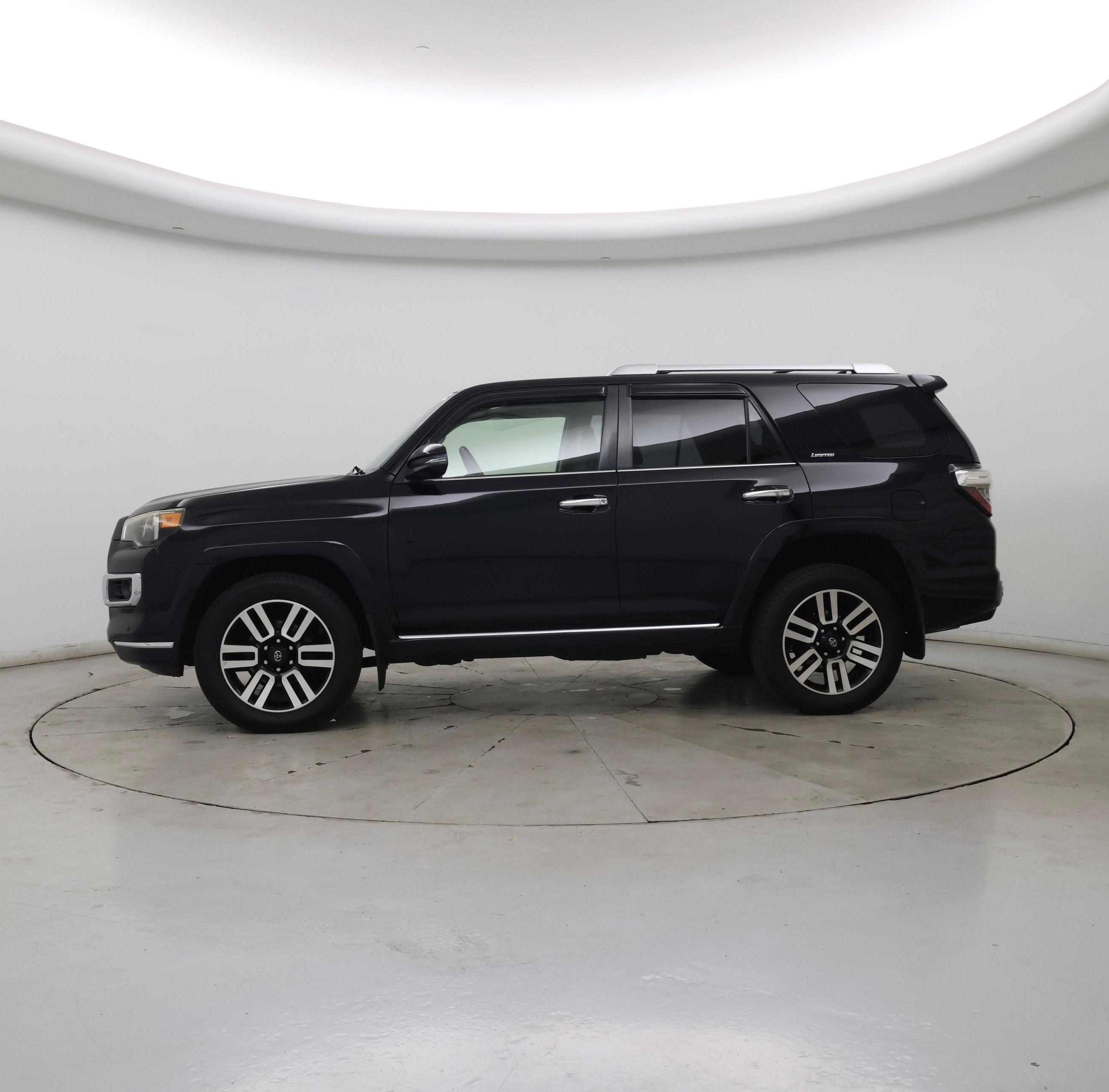 Thumbnail: 2014 Toyota 4Runner - 3