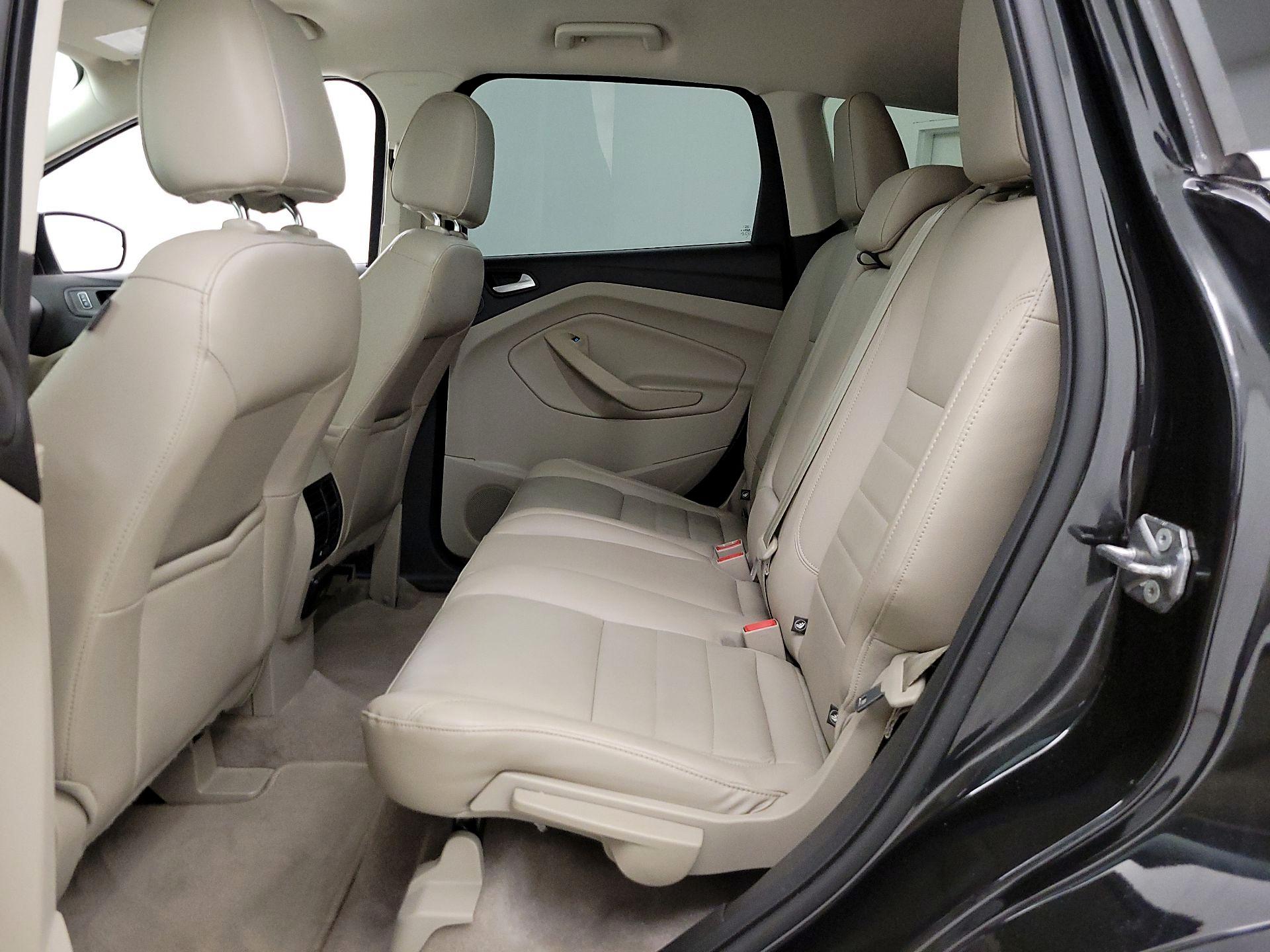 Thumbnail: 2015 Ford Escape - 20