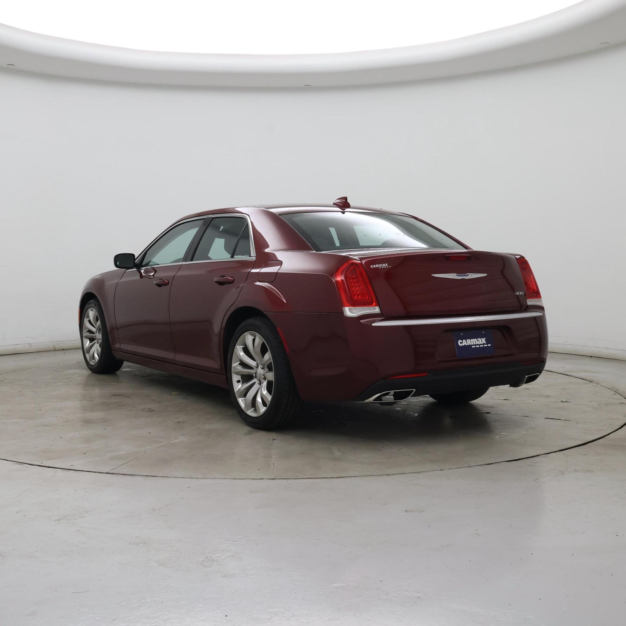 Thumbnail: 2019 Chrysler 300 - 2