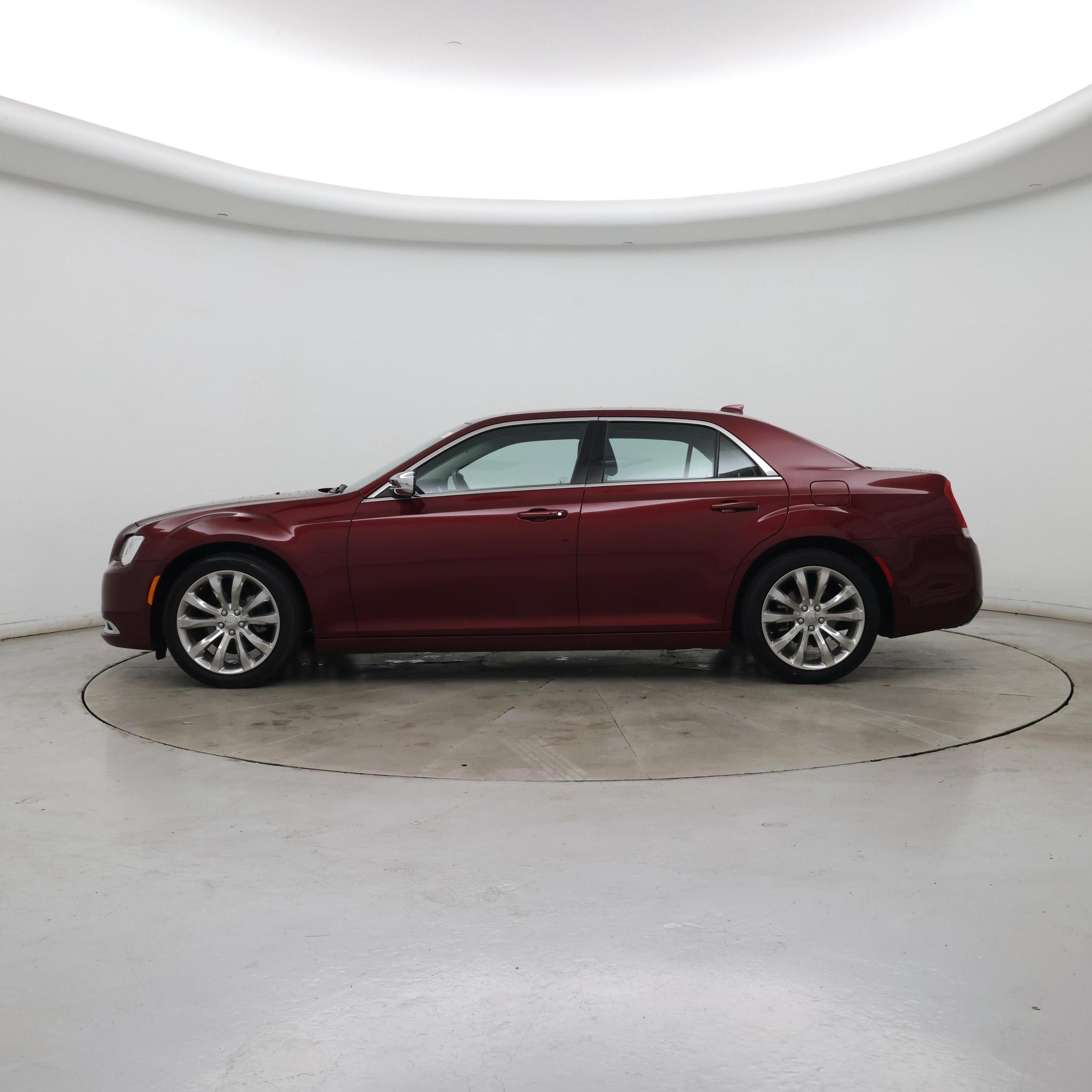 Thumbnail: 2019 Chrysler 300 - 3