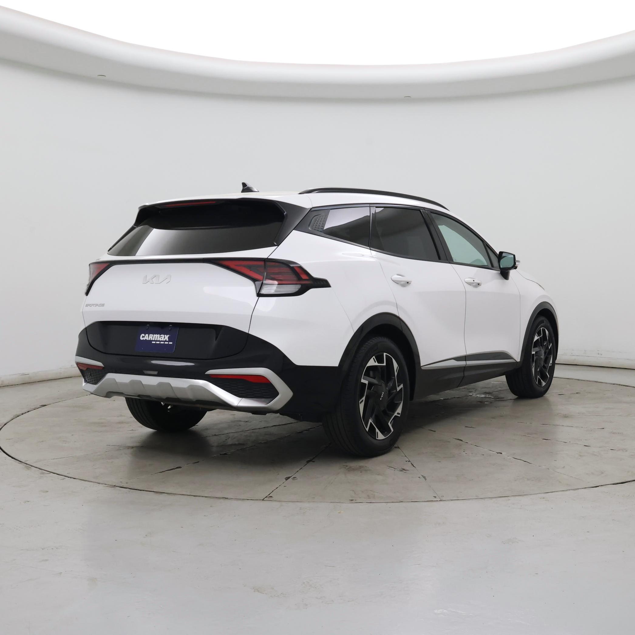 Thumbnail: 2023 Kia Sportage - 8