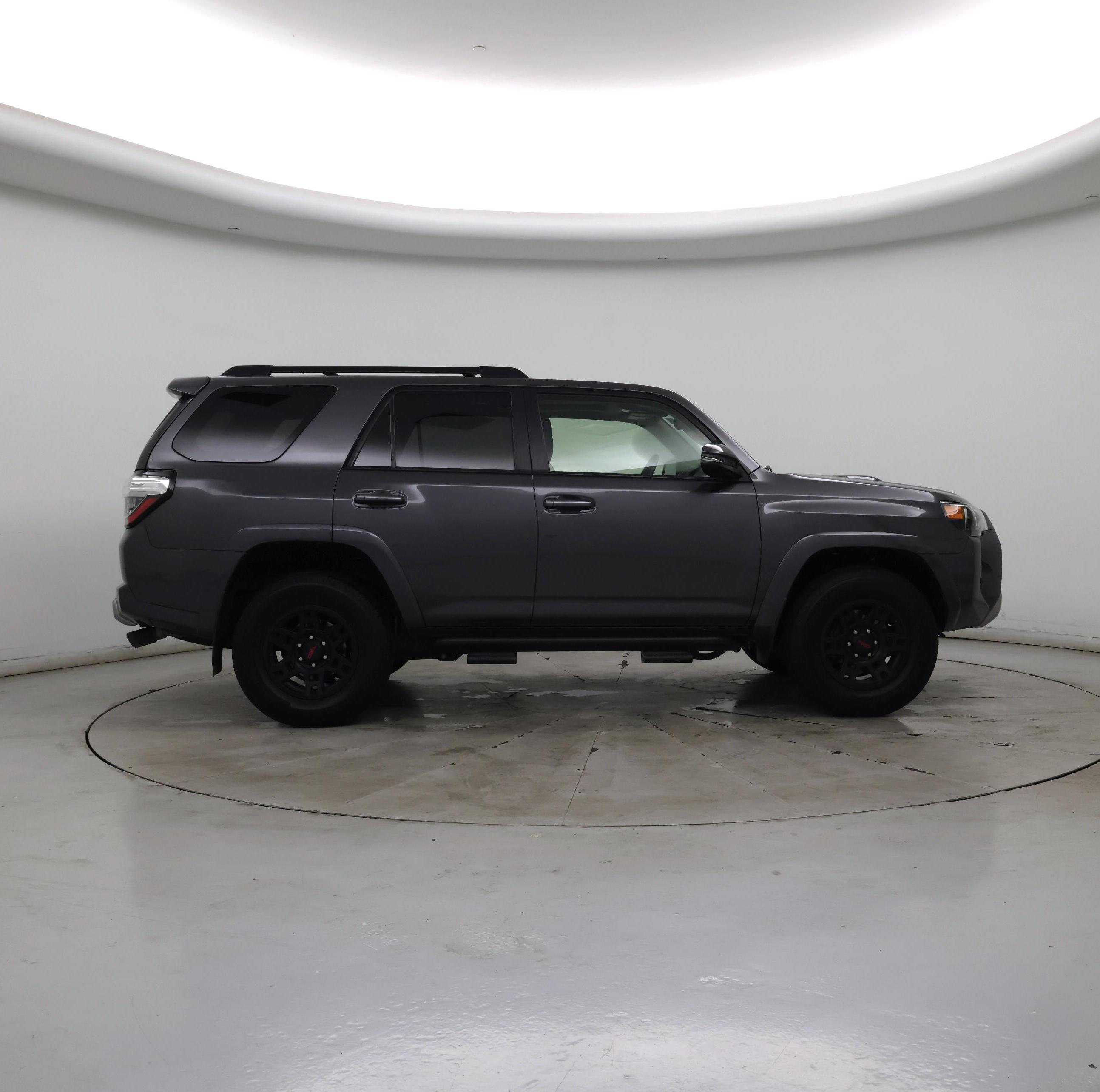 Thumbnail: 2019 Toyota 4Runner - 7