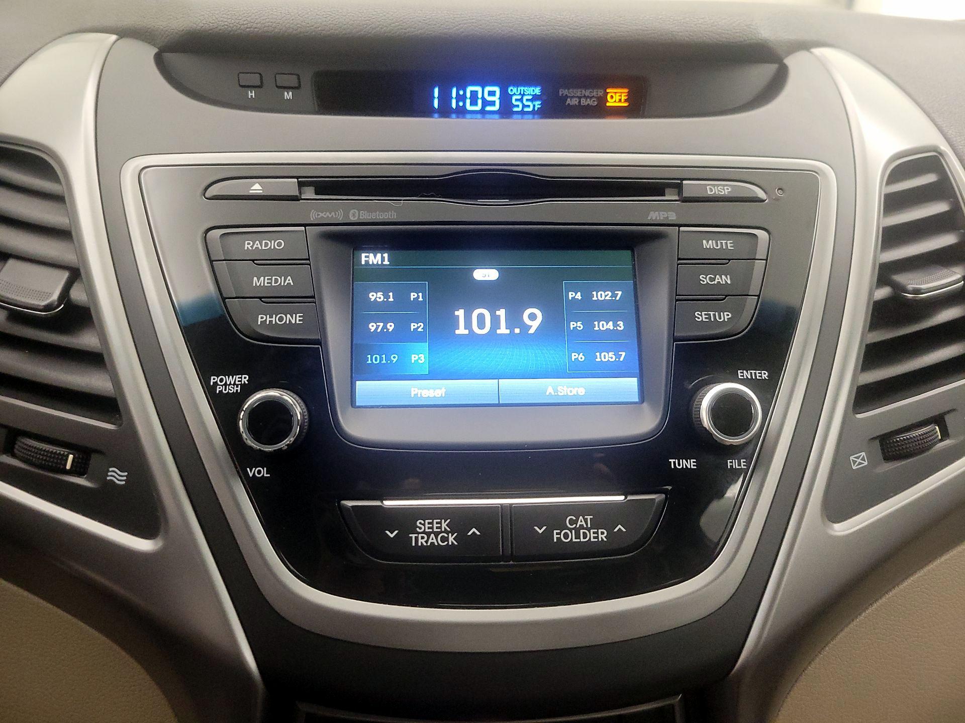Thumbnail: 2015 Hyundai Elantra - 15