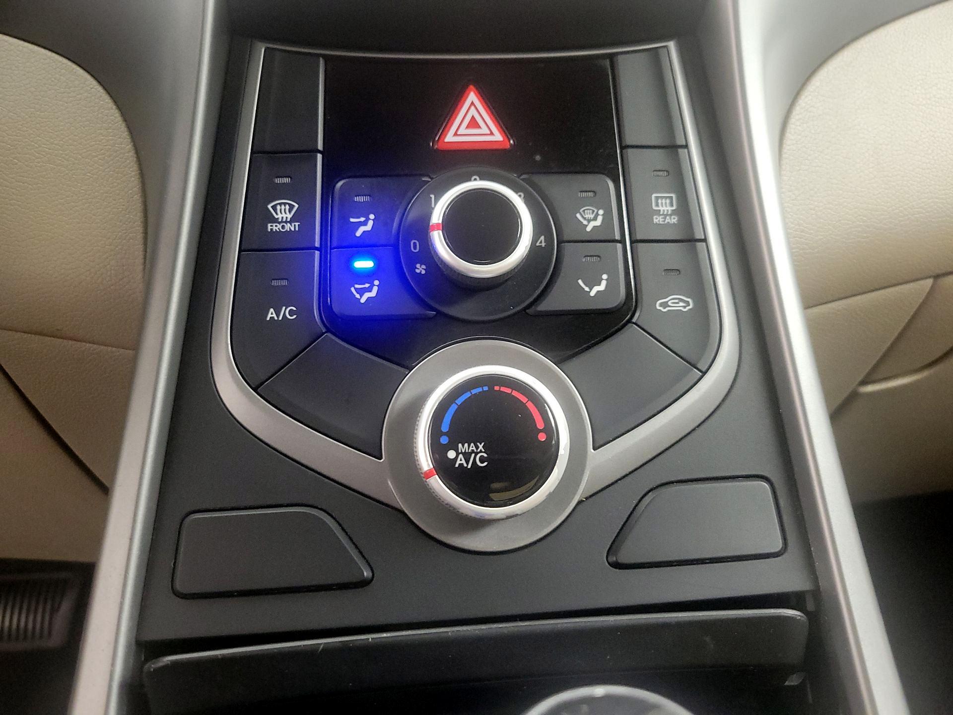 Thumbnail: 2015 Hyundai Elantra - 16