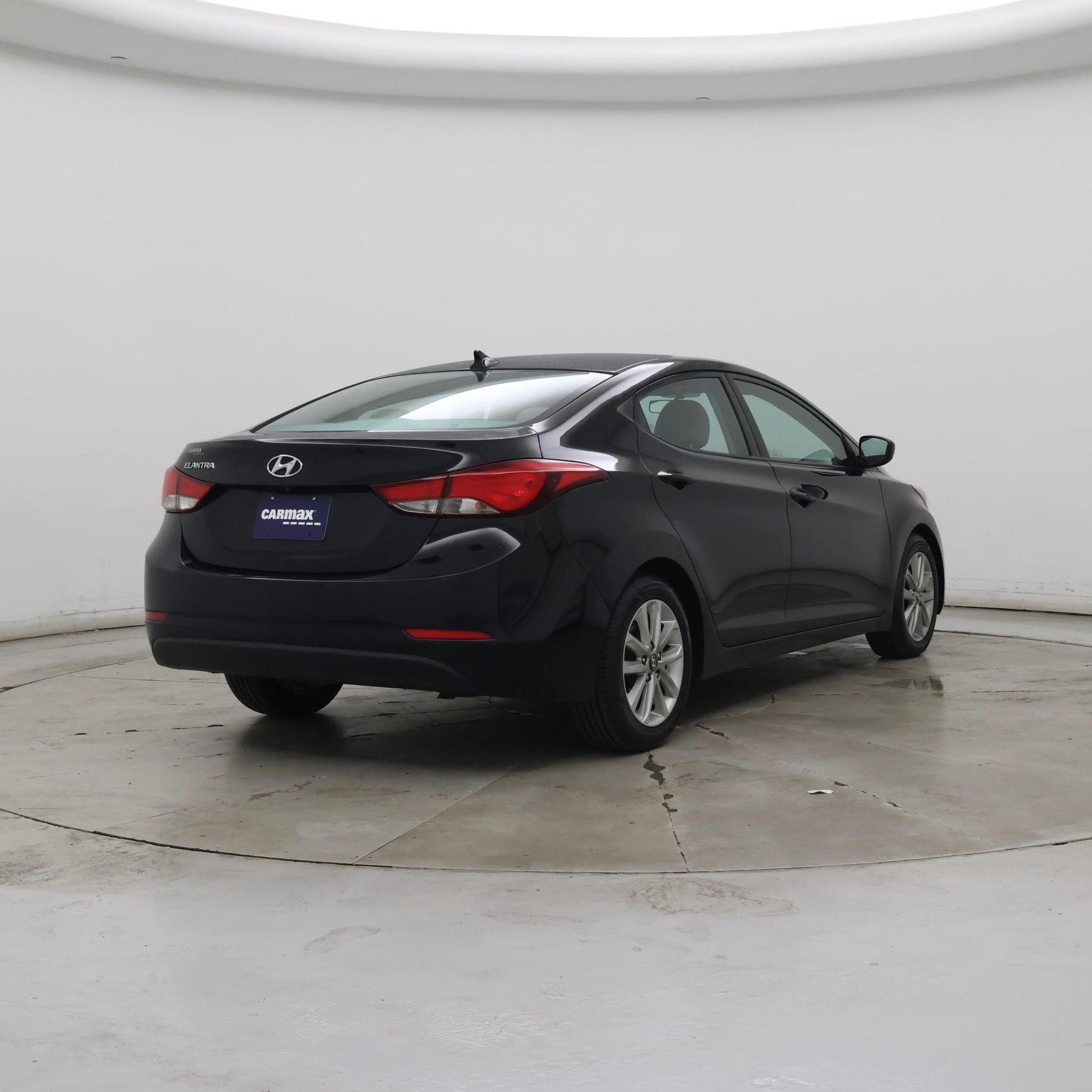 Thumbnail: 2015 Hyundai Elantra - 8