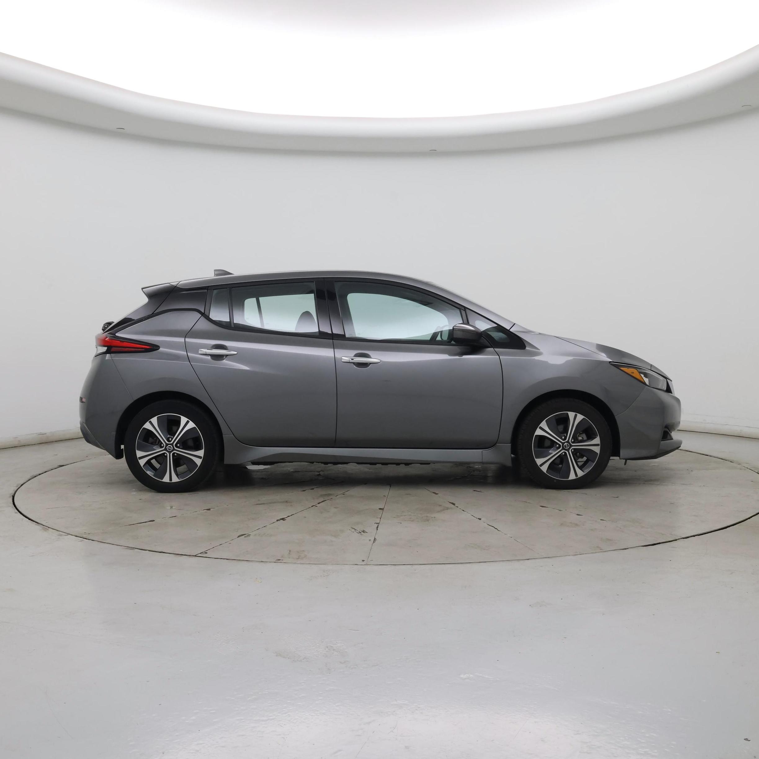 Thumbnail: 2021 Nissan Leaf - 7