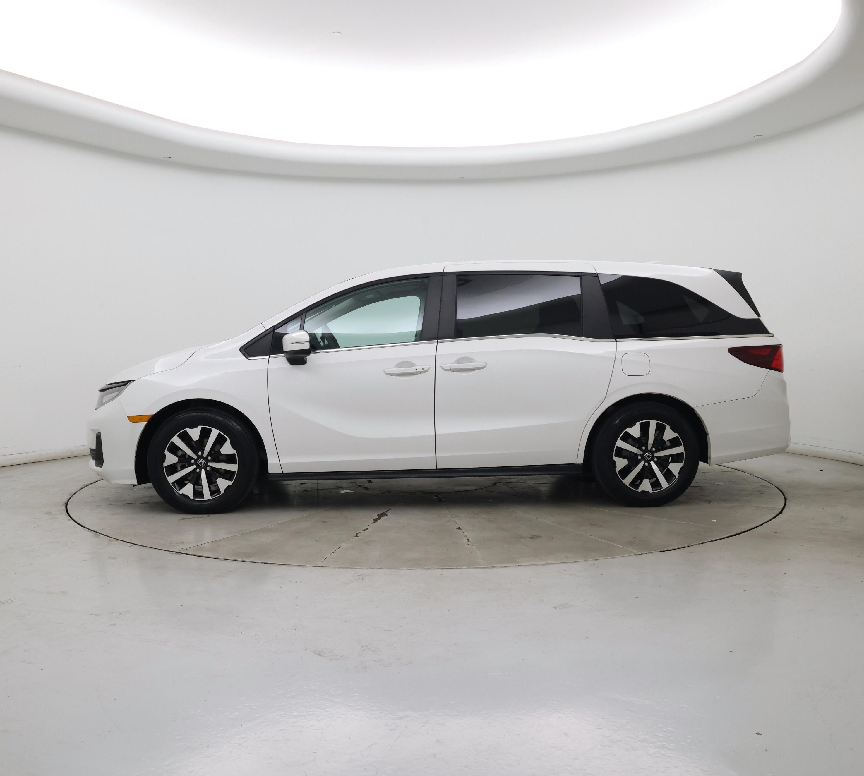 Thumbnail: 2025 Honda Odyssey - 3