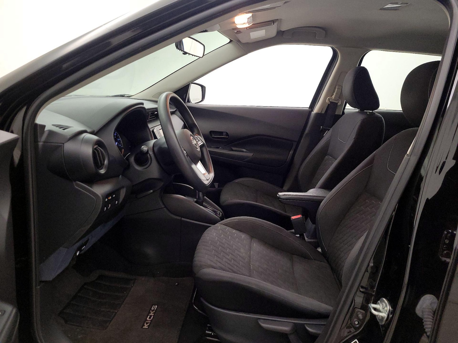 2022 Nissan Kicks S - Photo 12