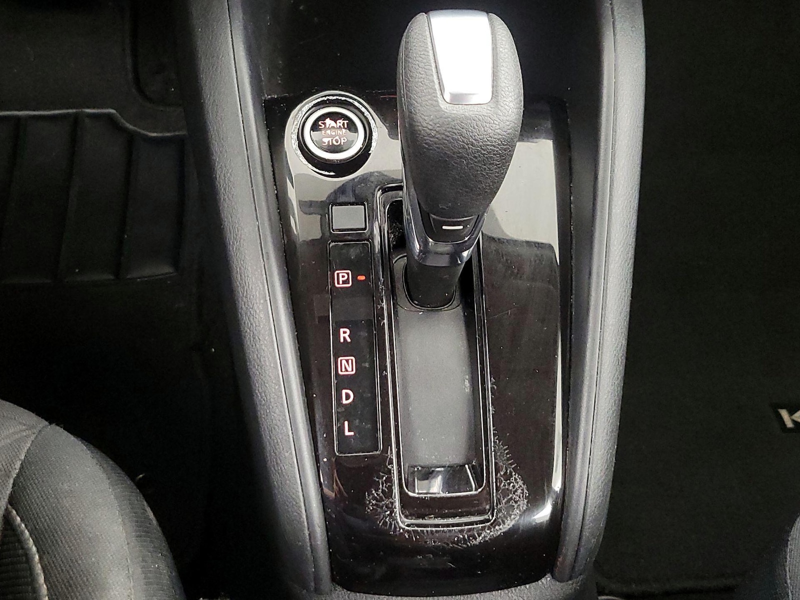 2022 Nissan Kicks S - Photo 18