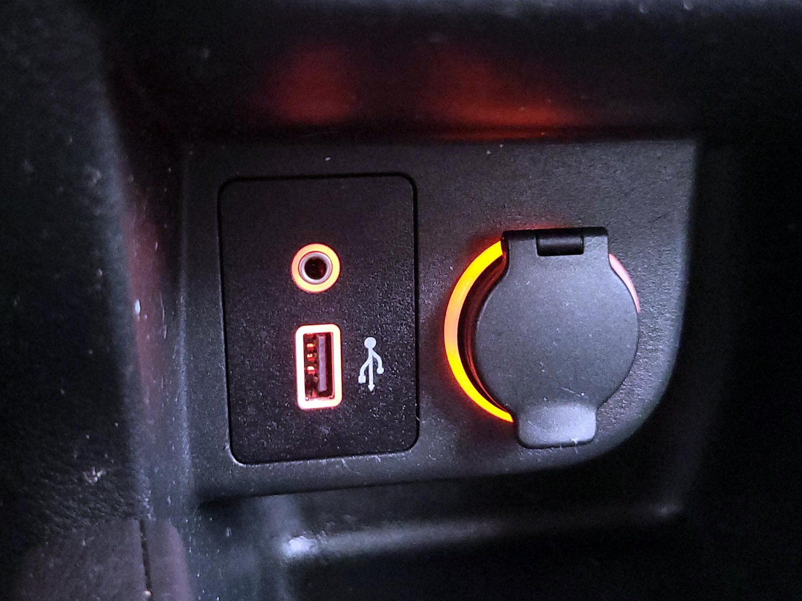 2022 Nissan Kicks S - Photo 19