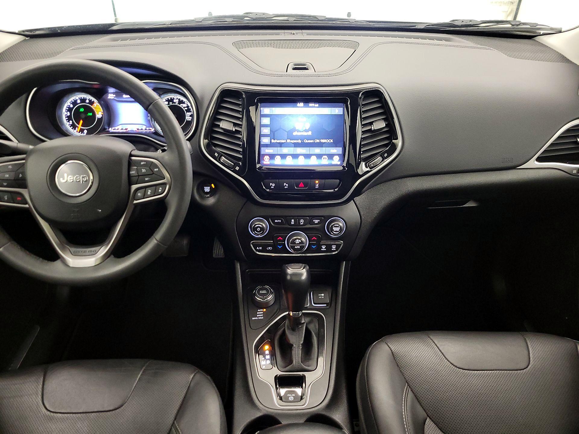 Thumbnail: 2021 Jeep Cherokee - 9