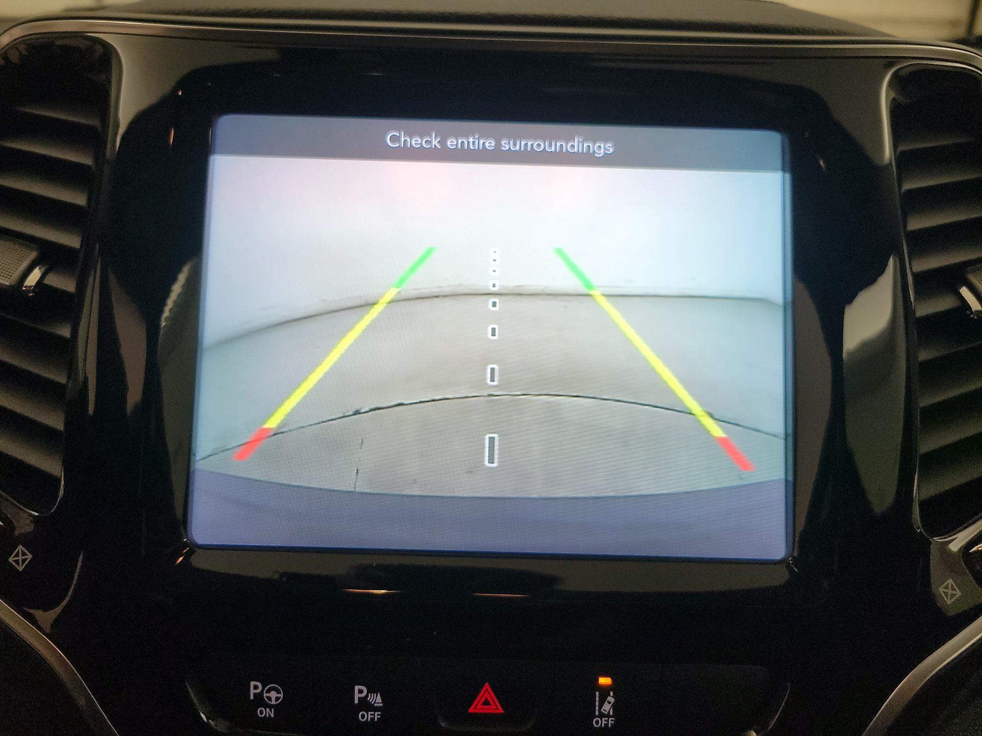 Thumbnail: 2021 Jeep Cherokee - 14