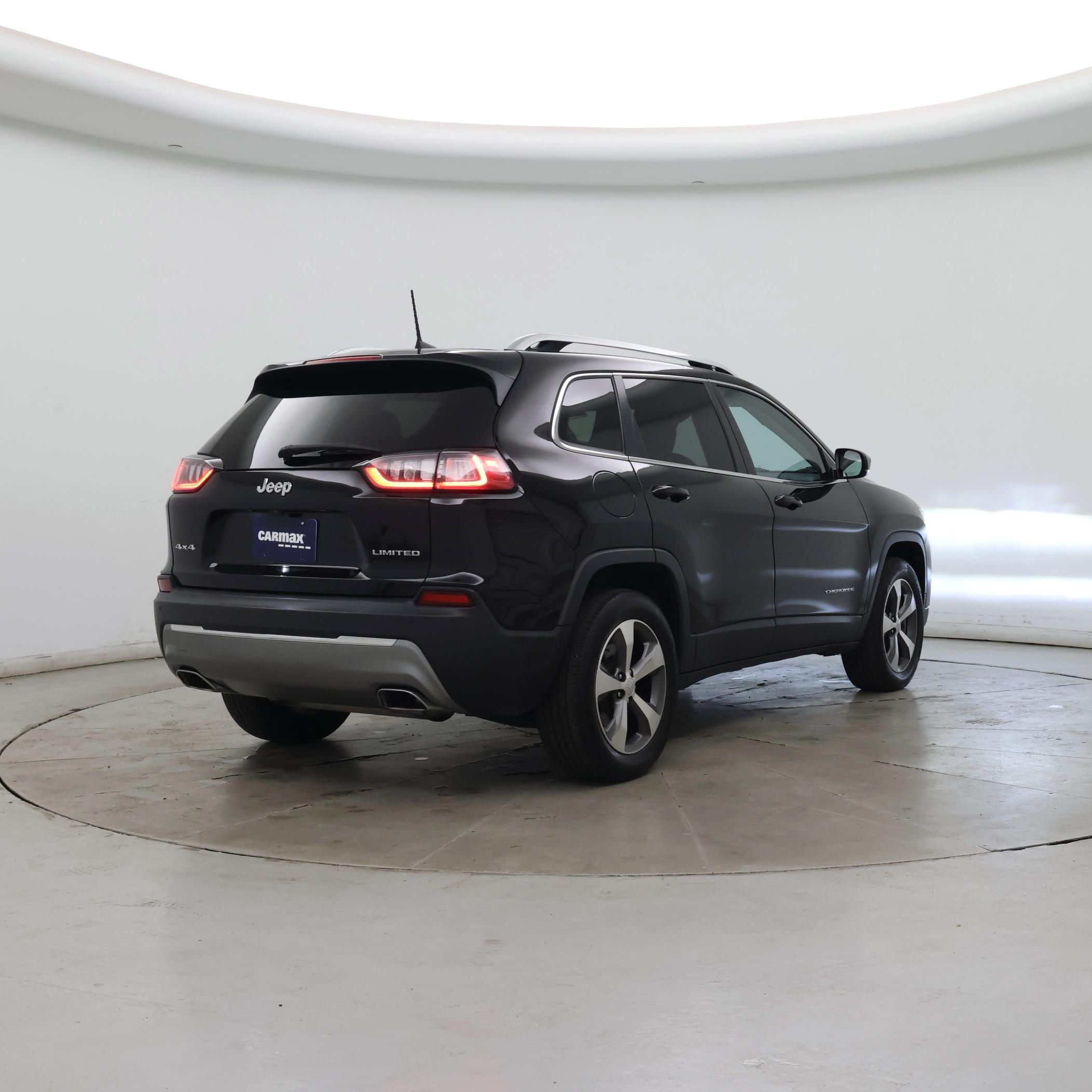 Thumbnail: 2021 Jeep Cherokee - 8