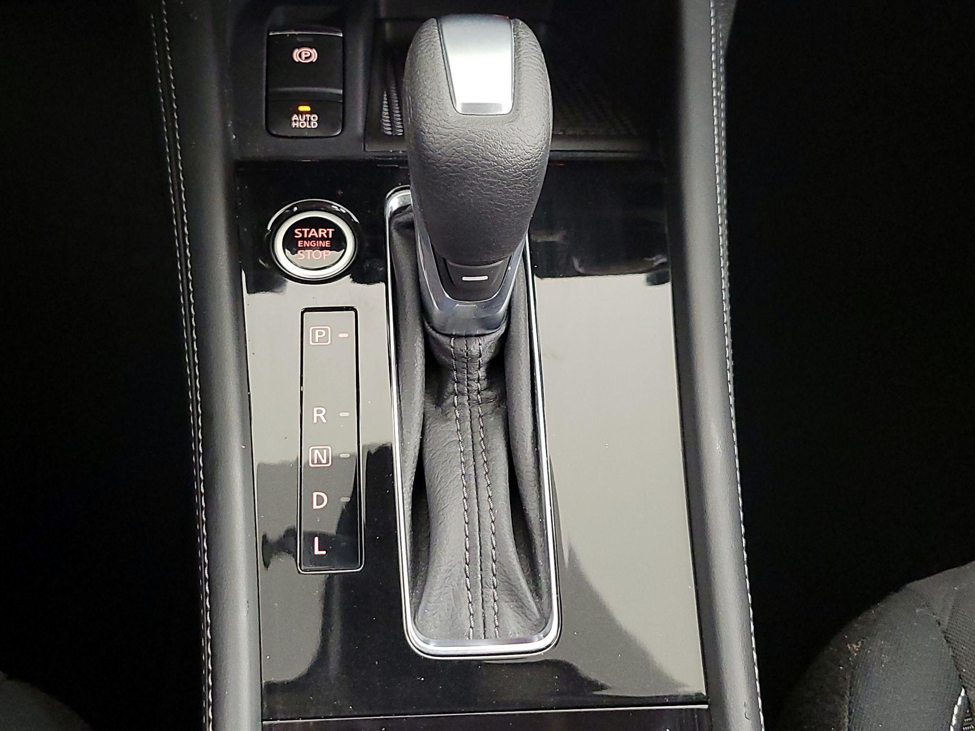 Thumbnail: 2022 Nissan Kicks - 16