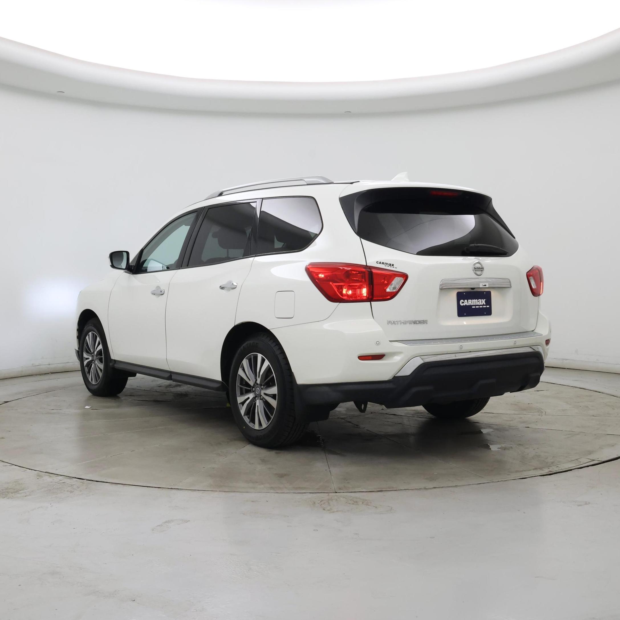 Thumbnail: 2020 Nissan Pathfinder - 2