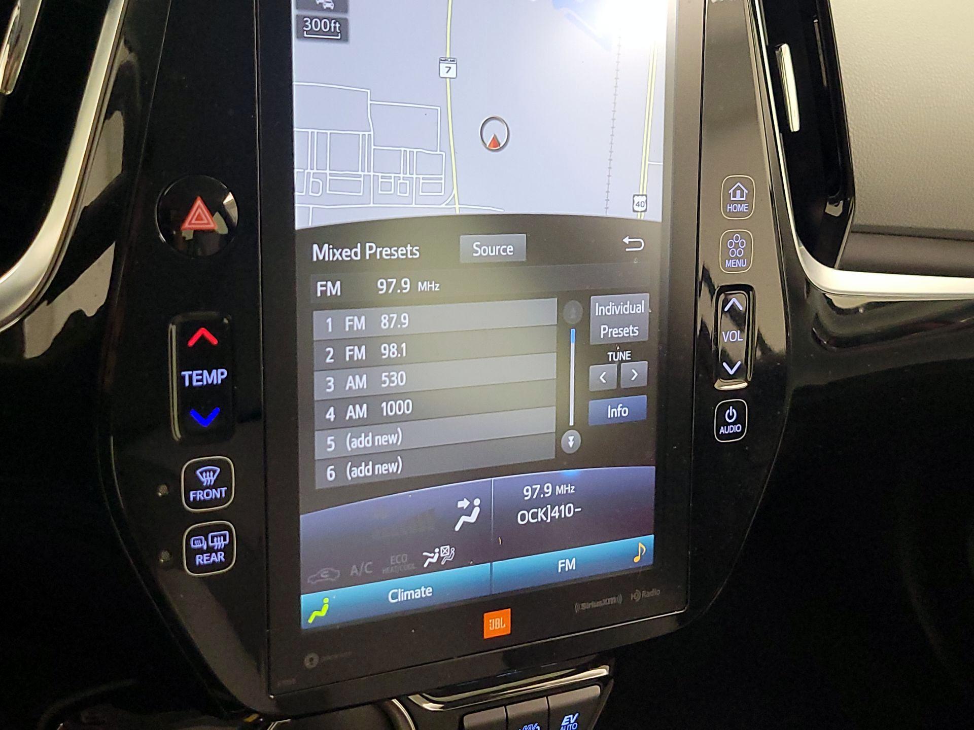 Thumbnail: 2021 Toyota Prius Prime - 16