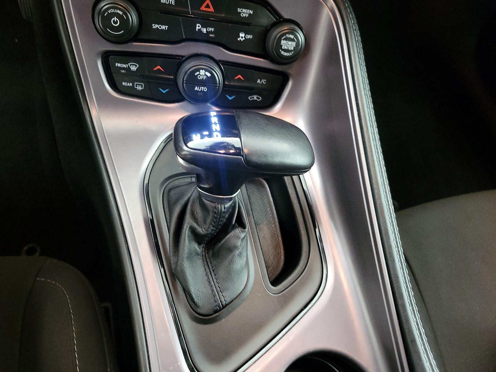 2023 Dodge Challenger GT - Photo 18