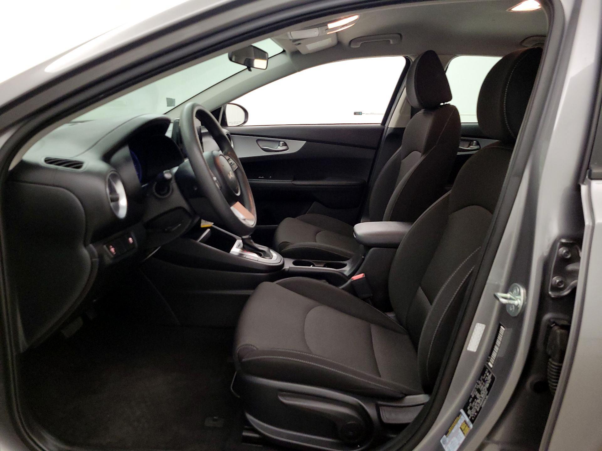 Thumbnail: 2023 Kia Forte - 11