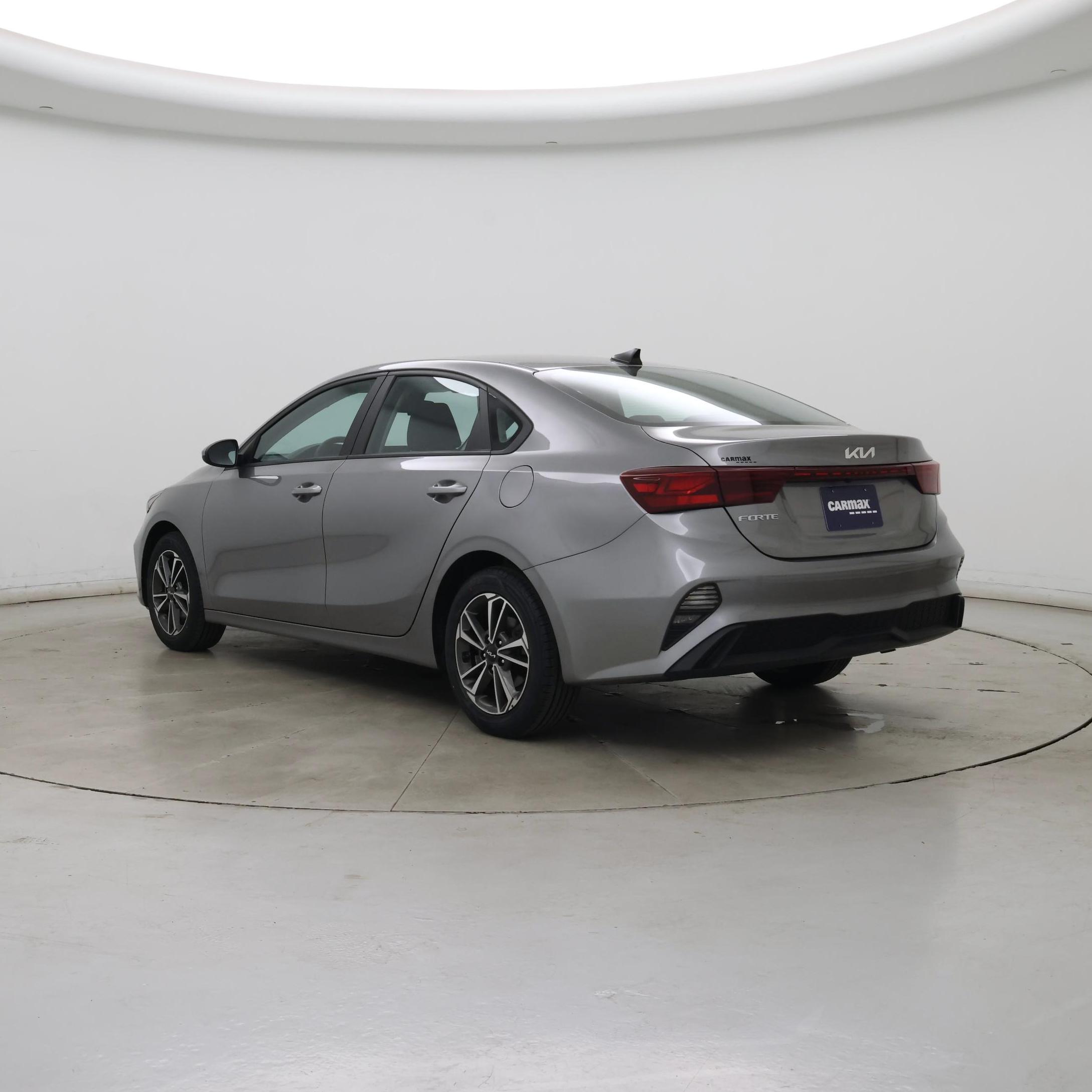 Thumbnail: 2023 Kia Forte - 2