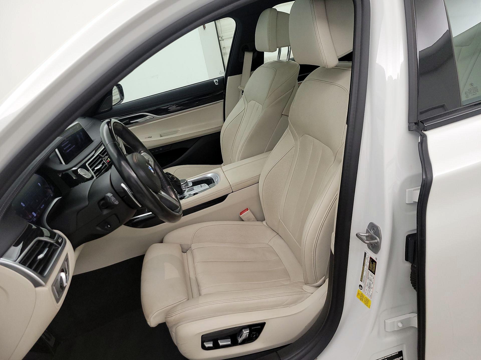 Thumbnail: 2022 BMW 7 Series - 11