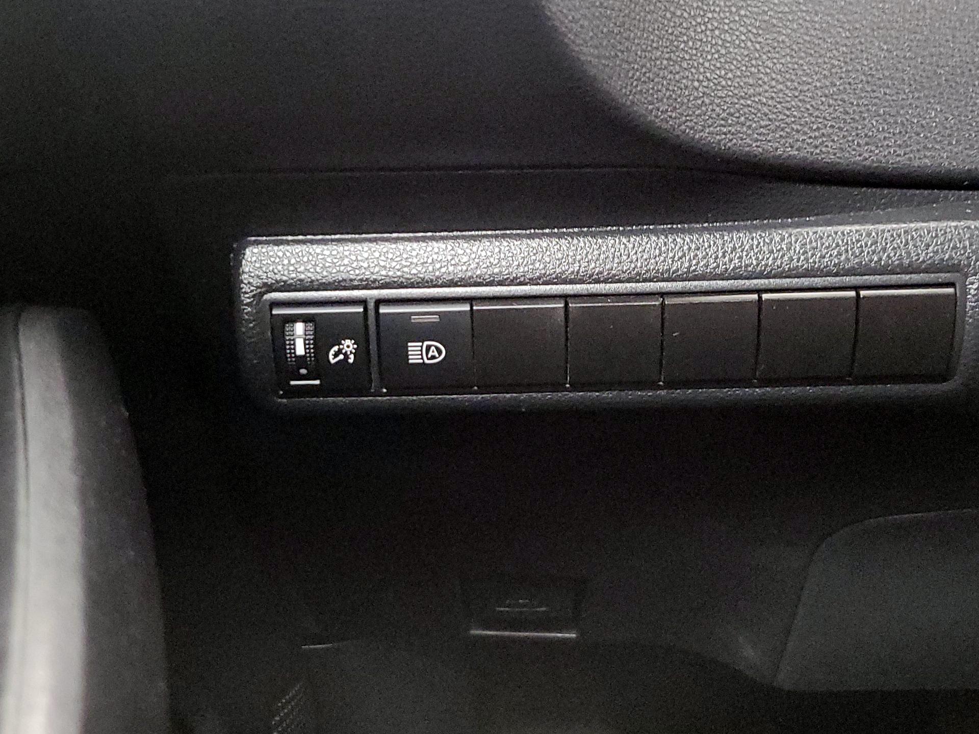 Thumbnail: 2021 Toyota Corolla - 13