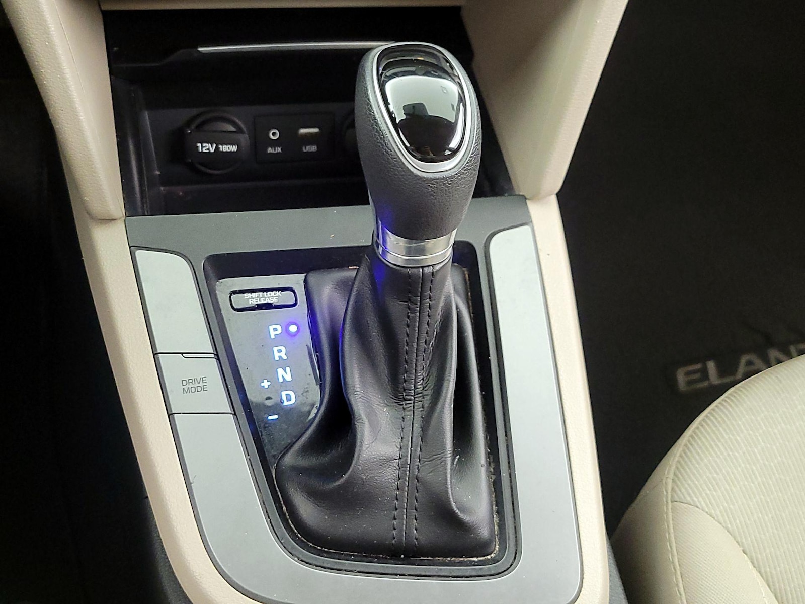 2017 Hyundai Elantra SE - Photo 18
