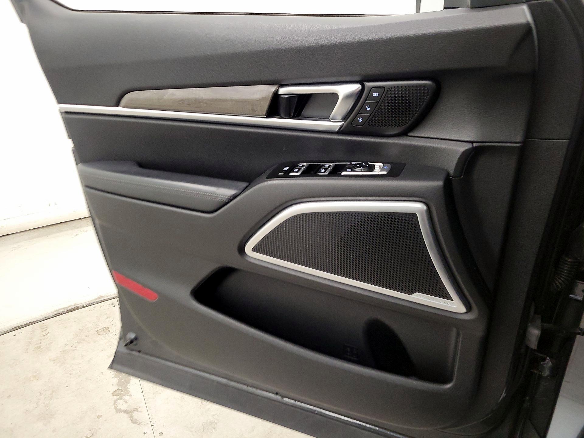 Thumbnail: 2020 Kia Telluride - 12