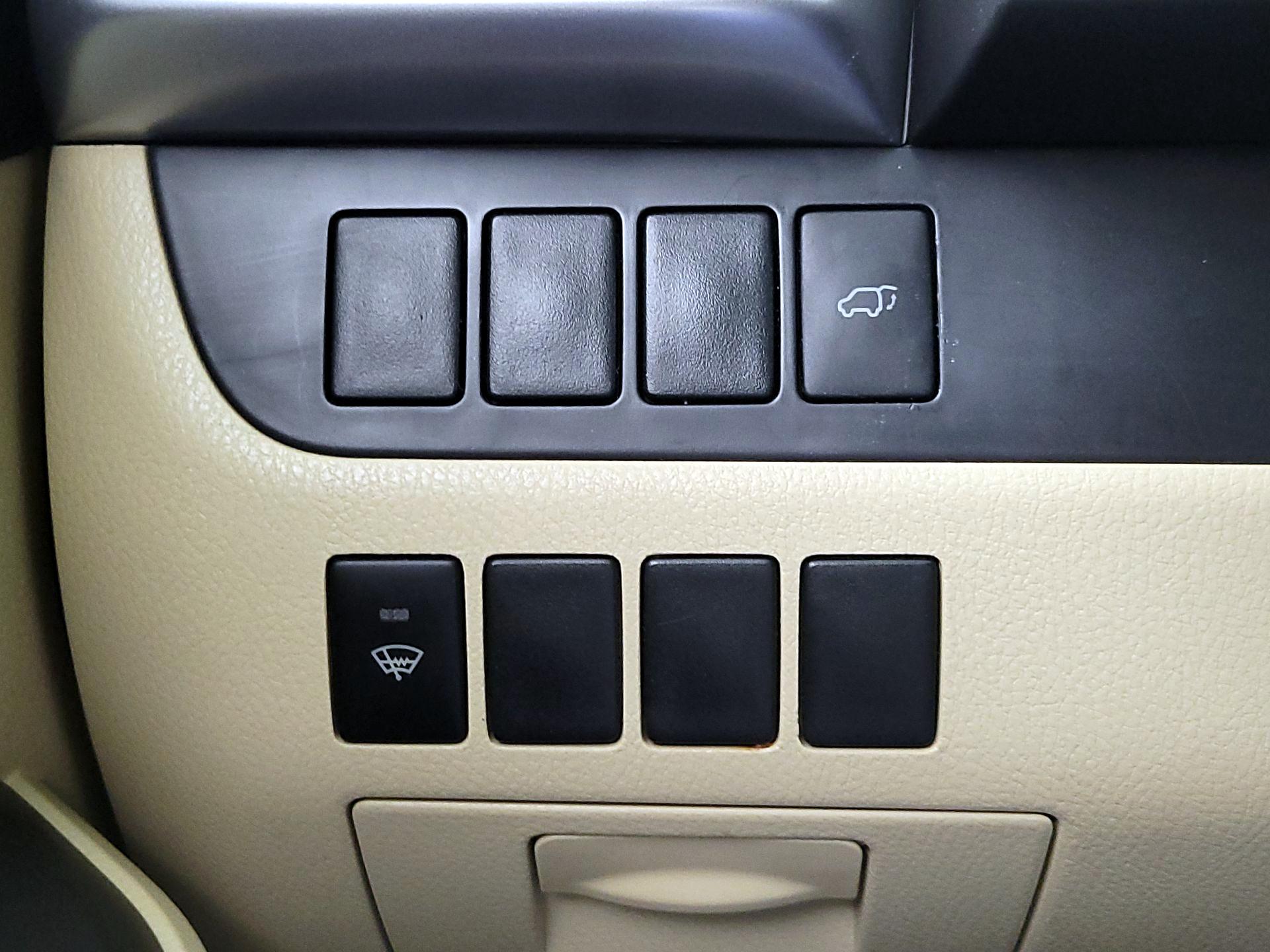 Thumbnail: 2015 Toyota Highlander - 13