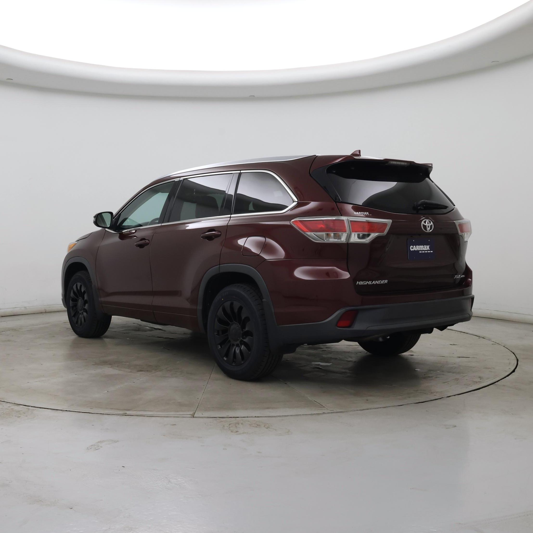 Thumbnail: 2015 Toyota Highlander - 2