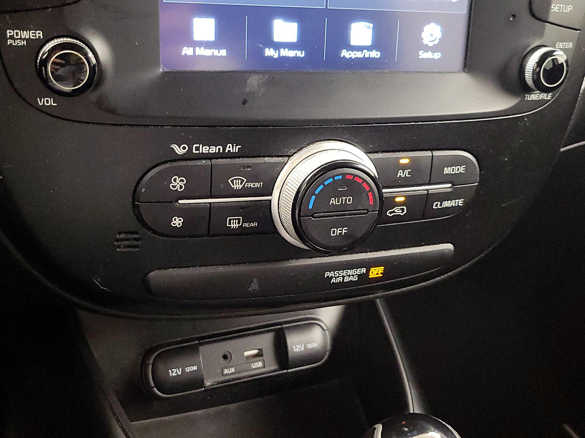 Thumbnail: 2018 Kia Soul - 16