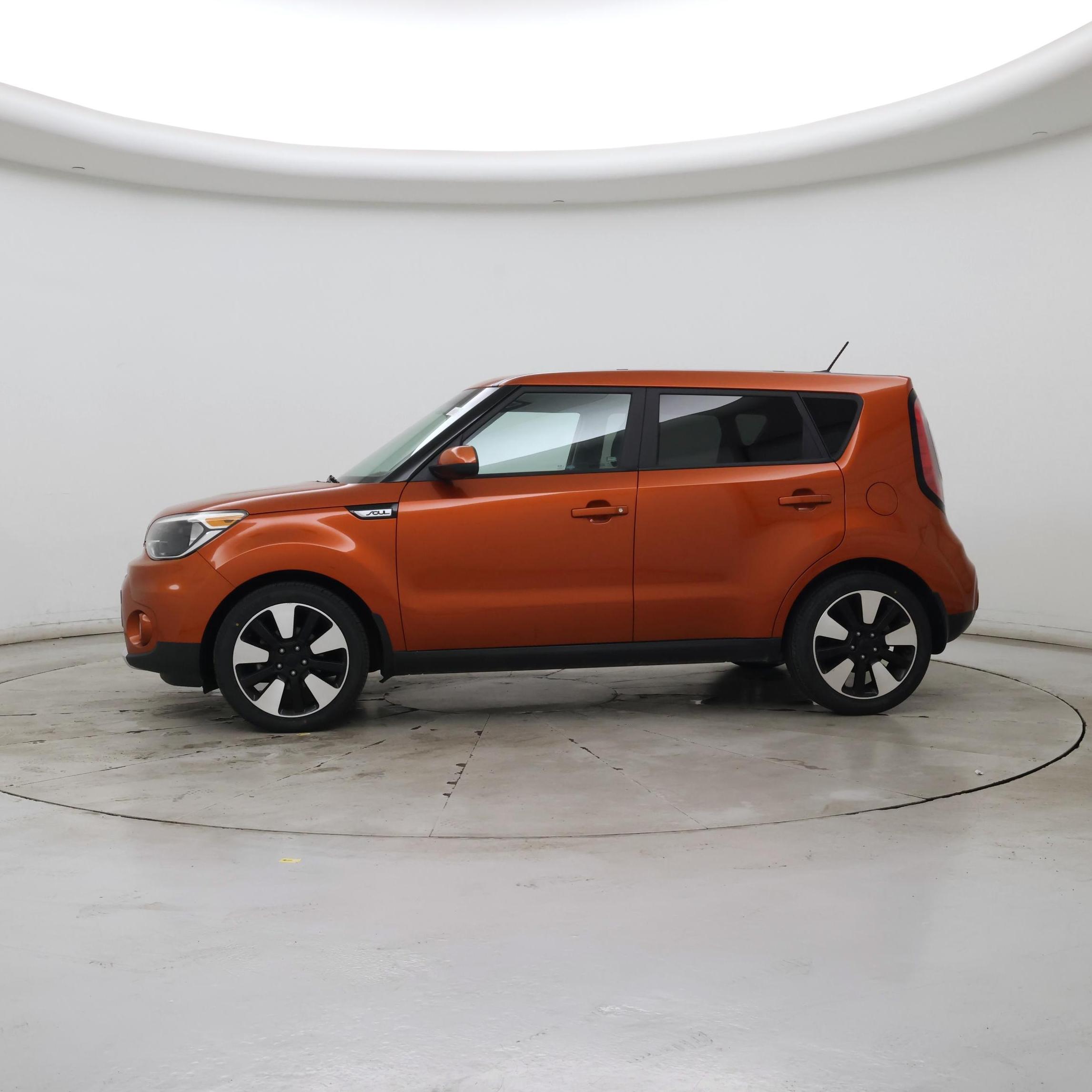 Thumbnail: 2018 Kia Soul - 3