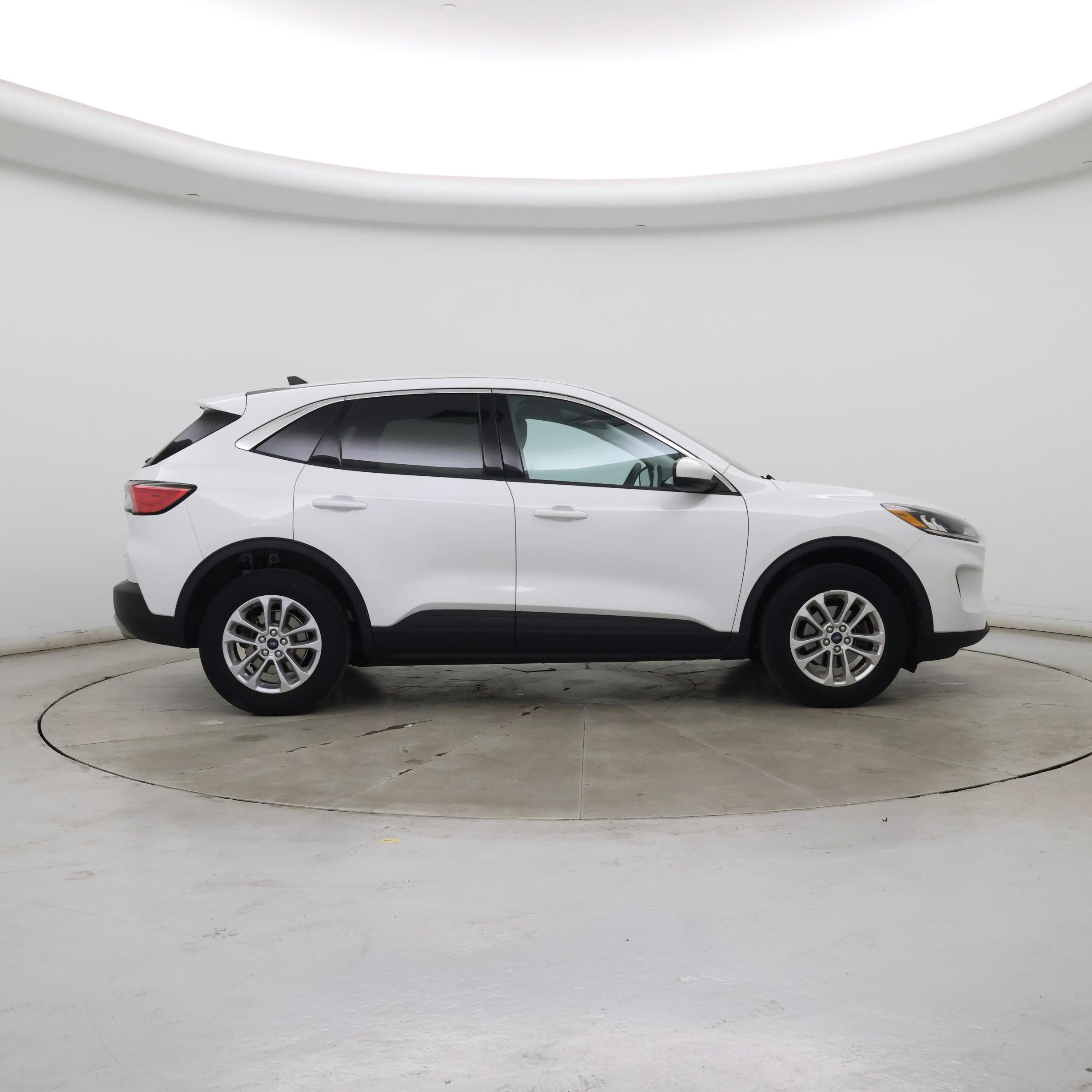 Thumbnail: 2021 Ford Escape - 7