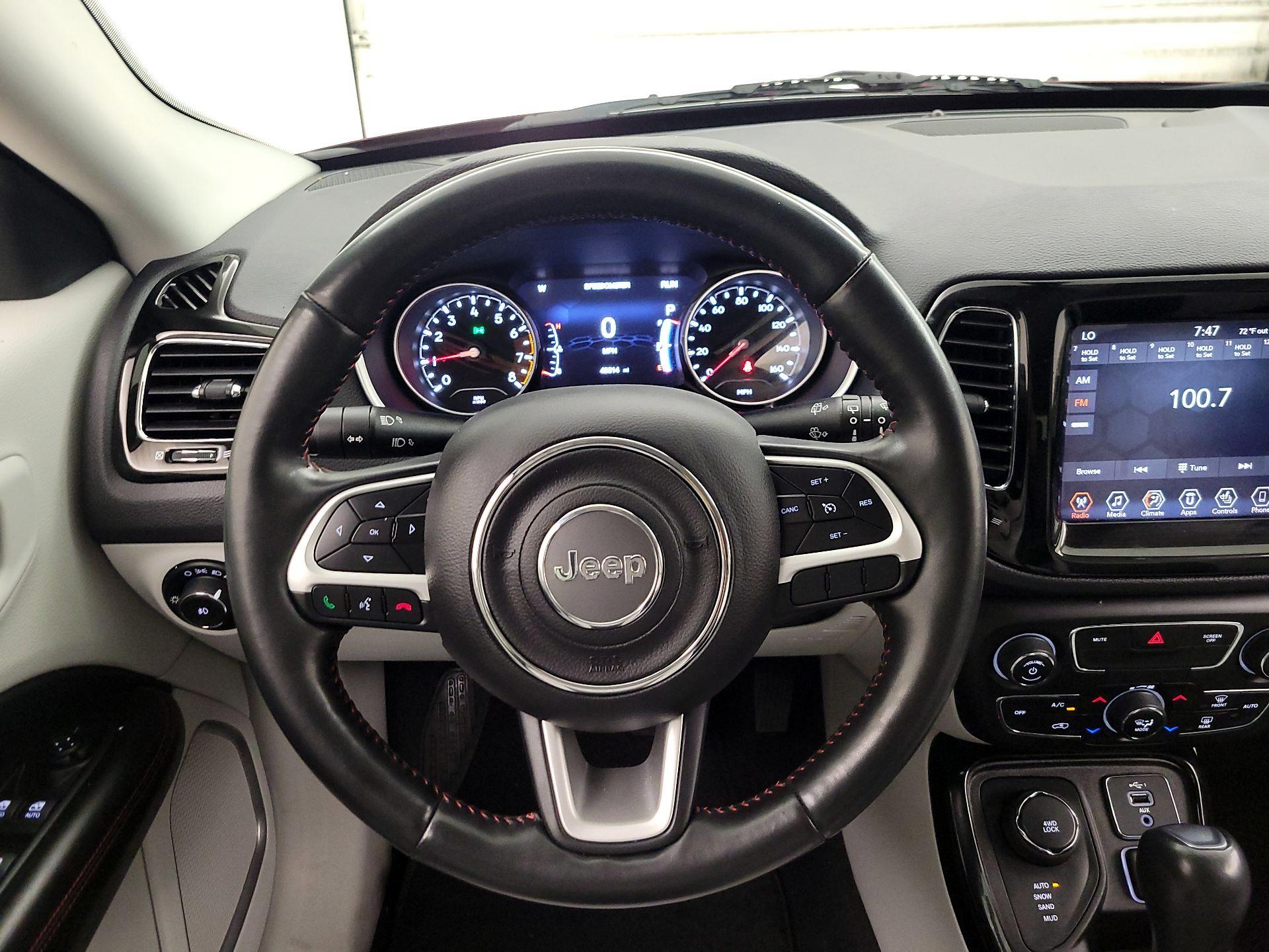 Thumbnail: 2020 Jeep Compass - 10