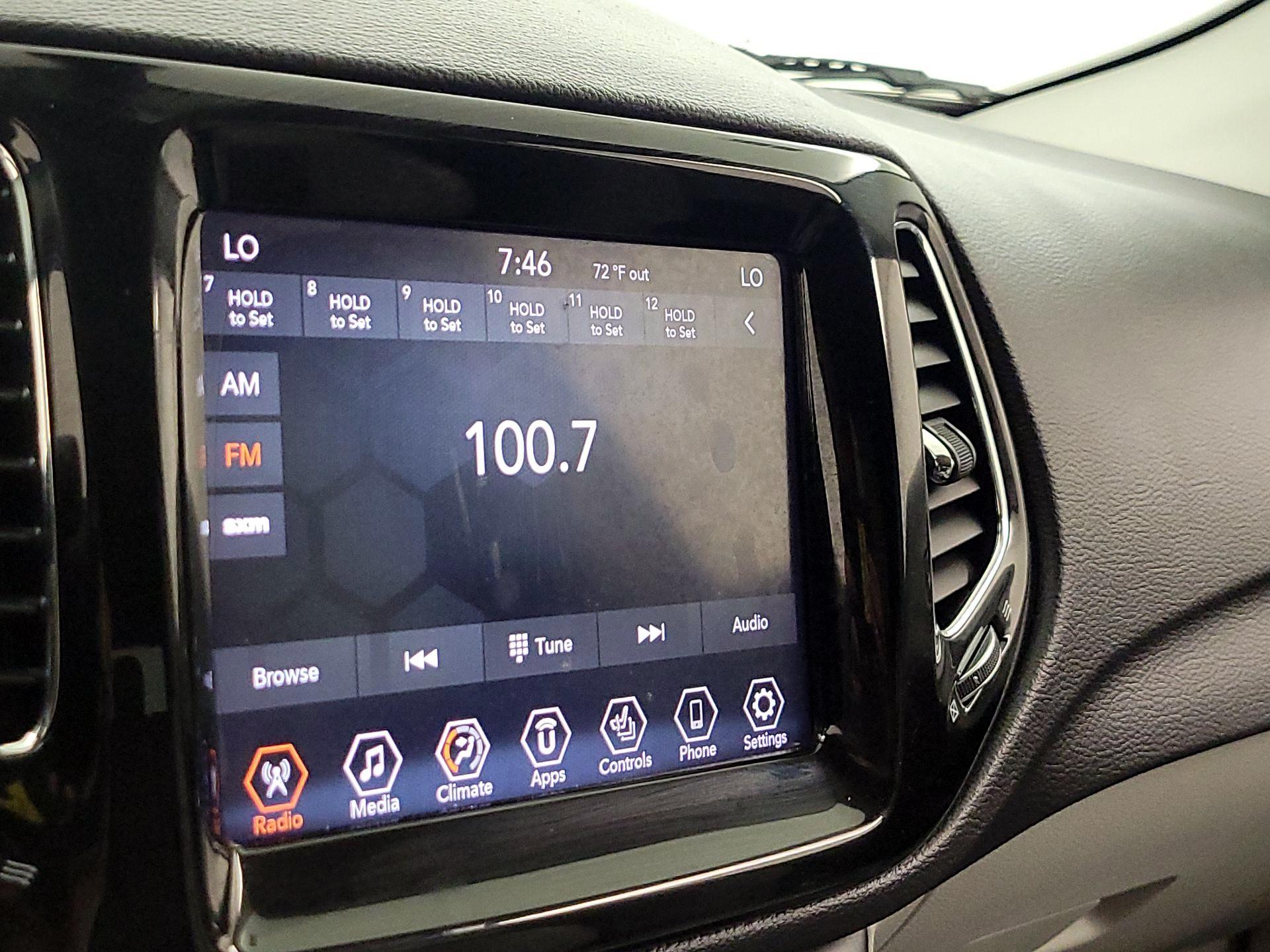 Thumbnail: 2020 Jeep Compass - 15